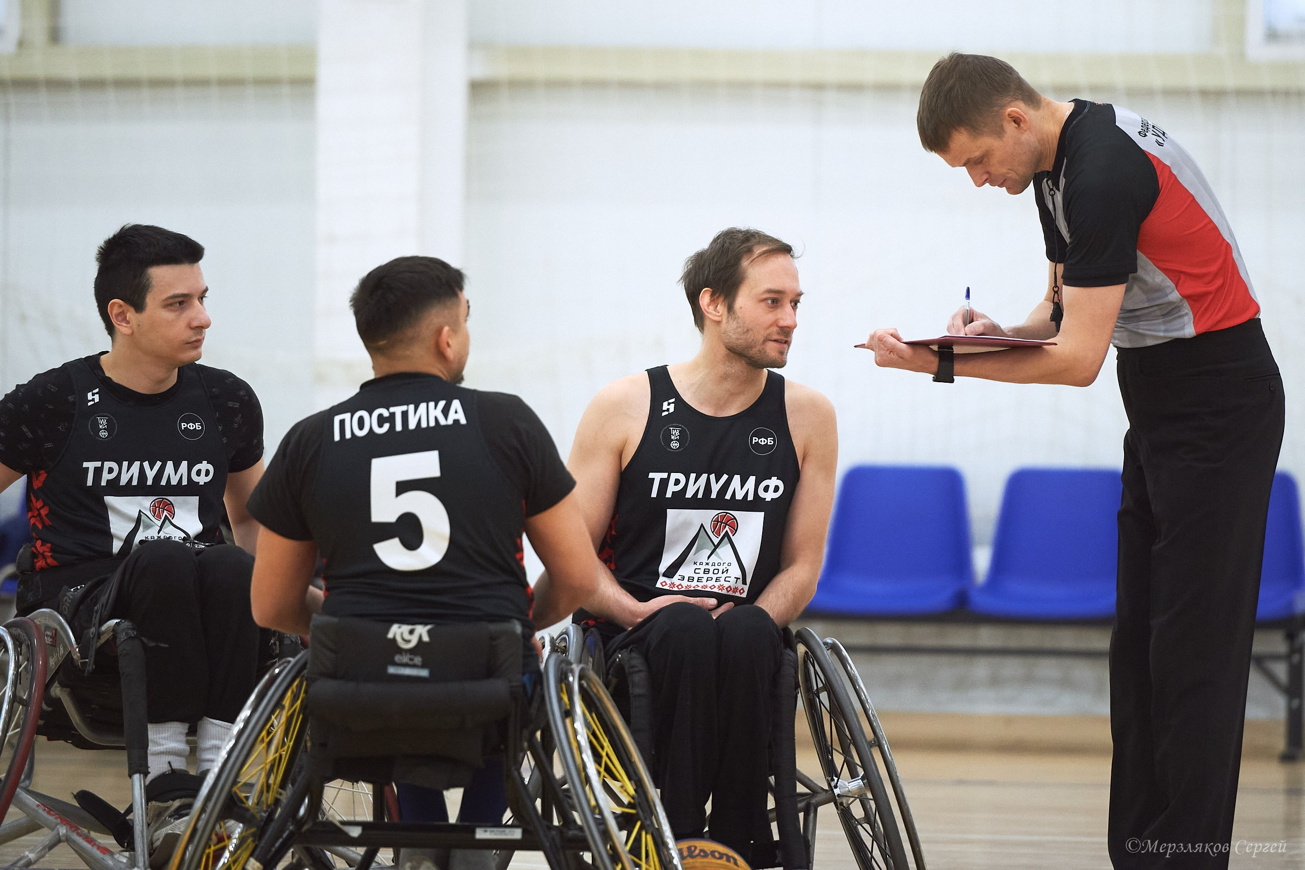 X традиционный Рождественский турнир по баскетболу на колясках. Ижевск. Спортивный репортажный фотограф в Ижевске Сергей Мерзляков