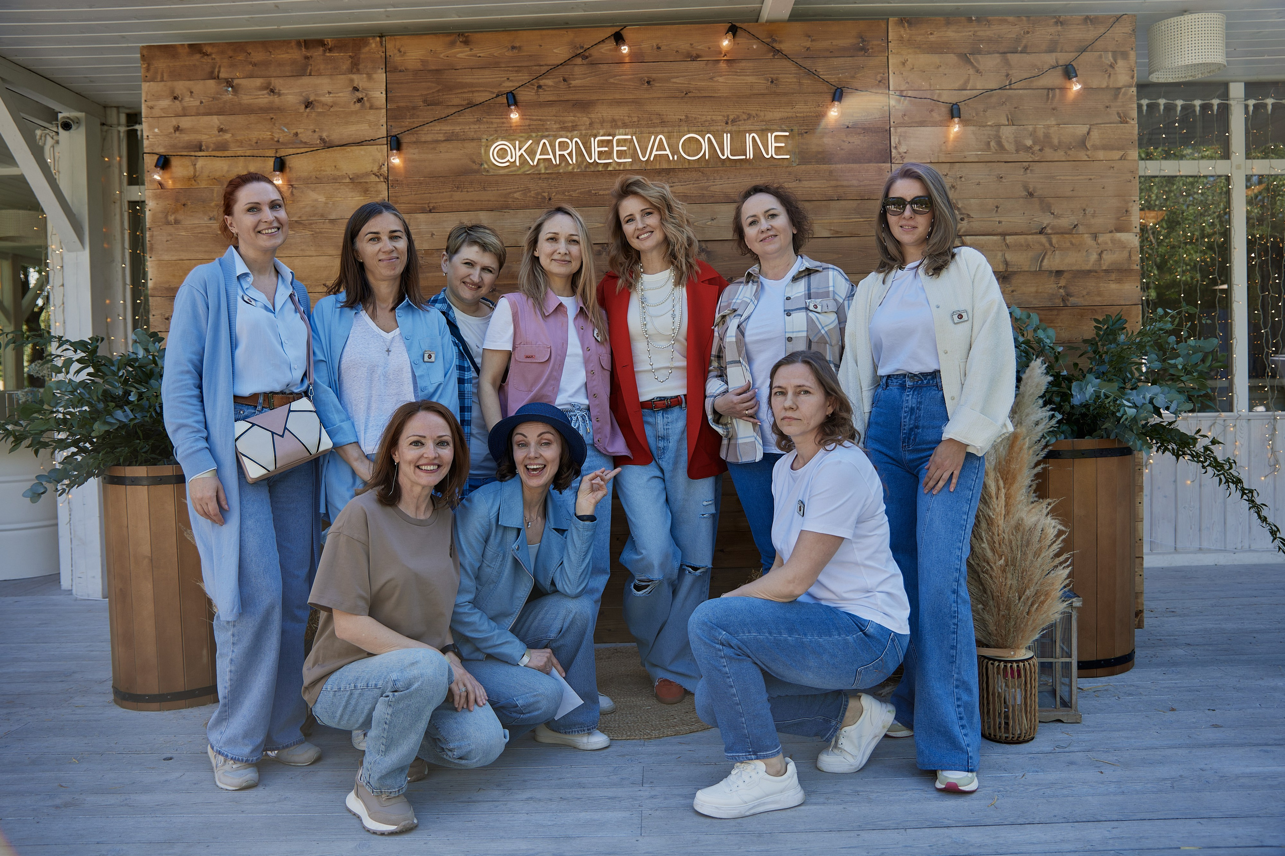 Выпускной Karneeva.online 2024. Репортажный и семейный фотограф Ухова Наталья в Москве