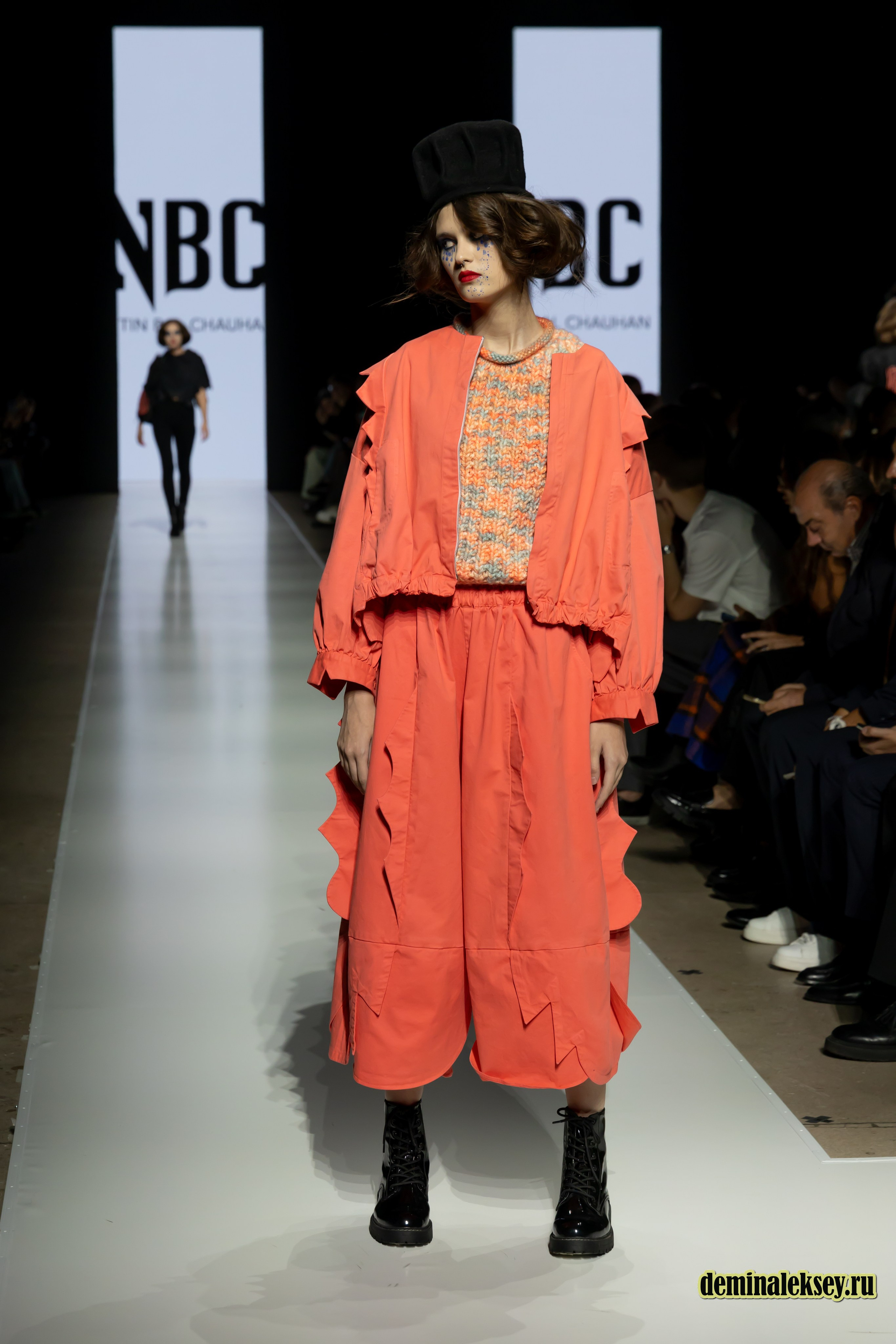 Московская неделя моды 2024 9 октября дизайнер NITIN BAL CHAHUAN presented by Fashion Design Council of India. Репортажный, семейный и студийный фотограф в Москве Демин Алексей