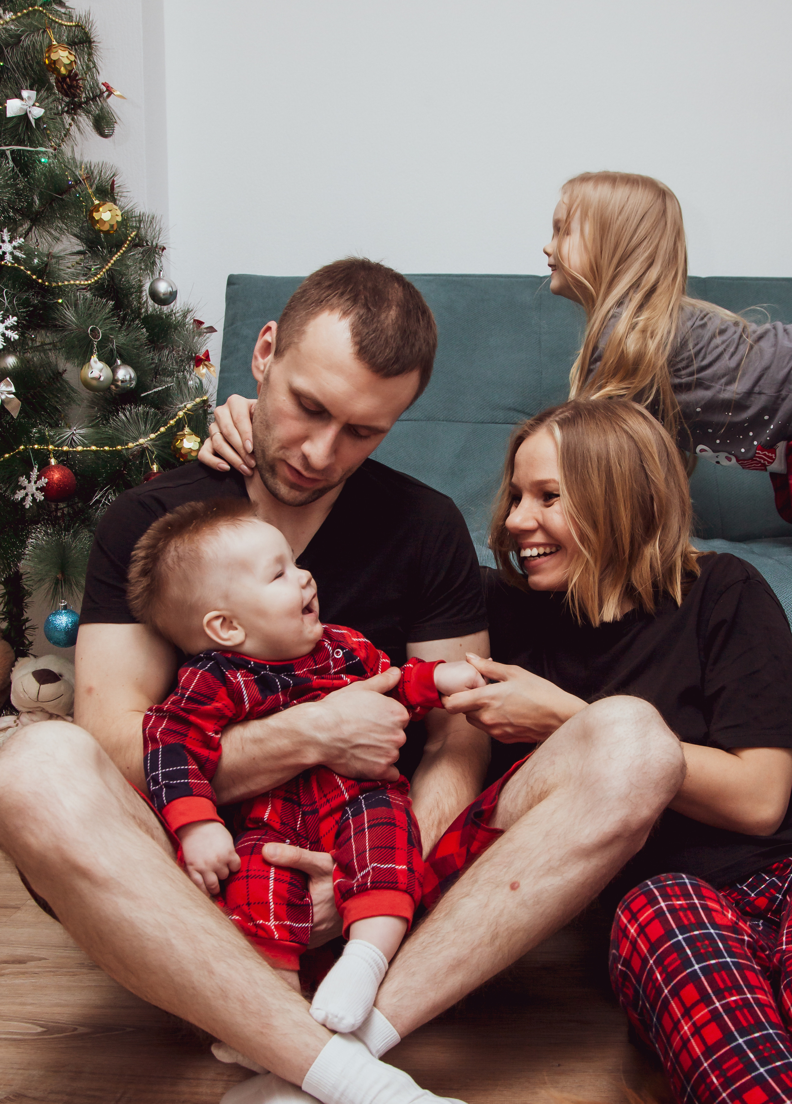 Новогодняя домашняя посиделка. Свадебный и семейный фотограф Екатеринбург Настя Саедгалина