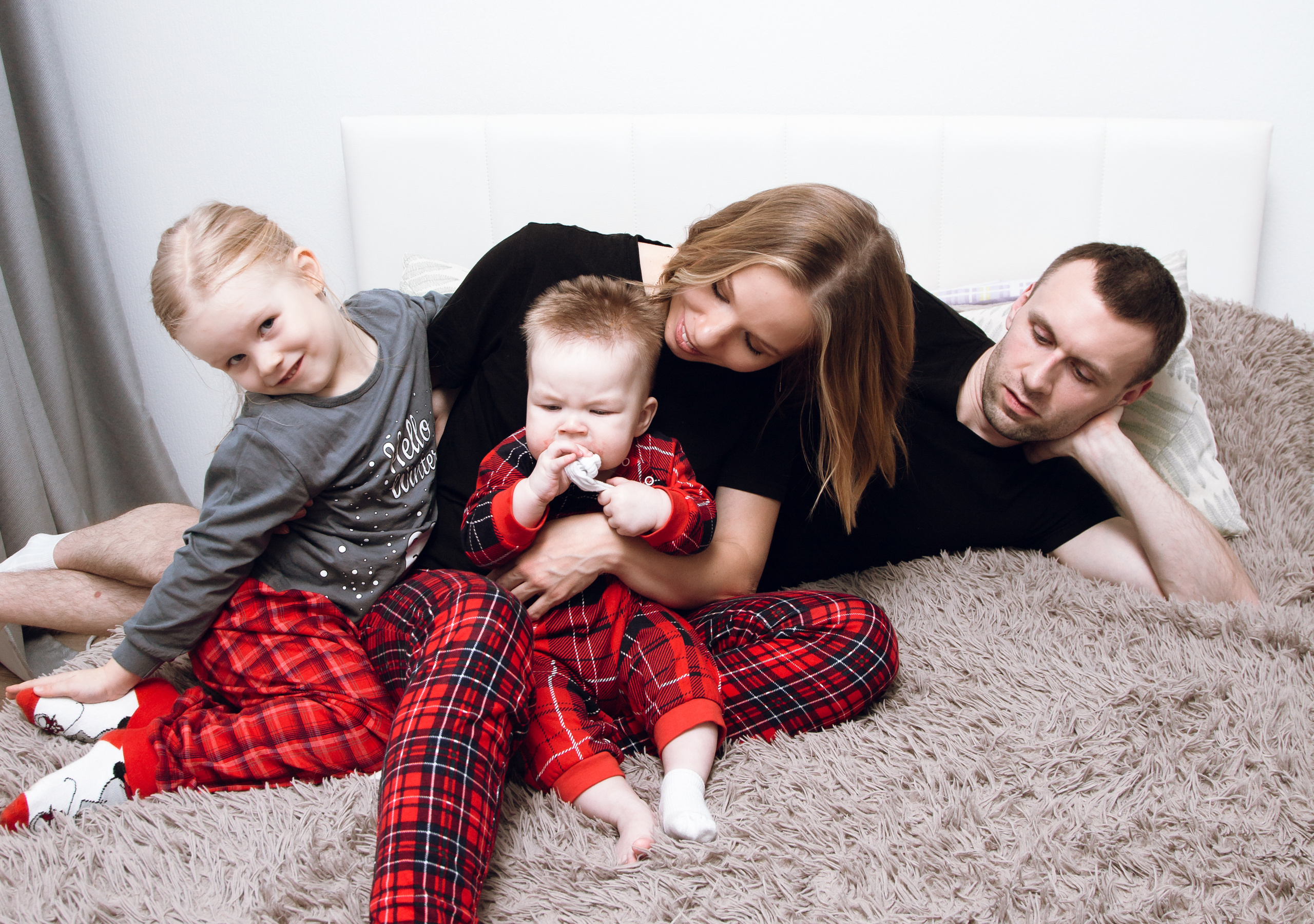 Новогодняя домашняя посиделка. Свадебный и семейный фотограф Екатеринбург Настя Саедгалина