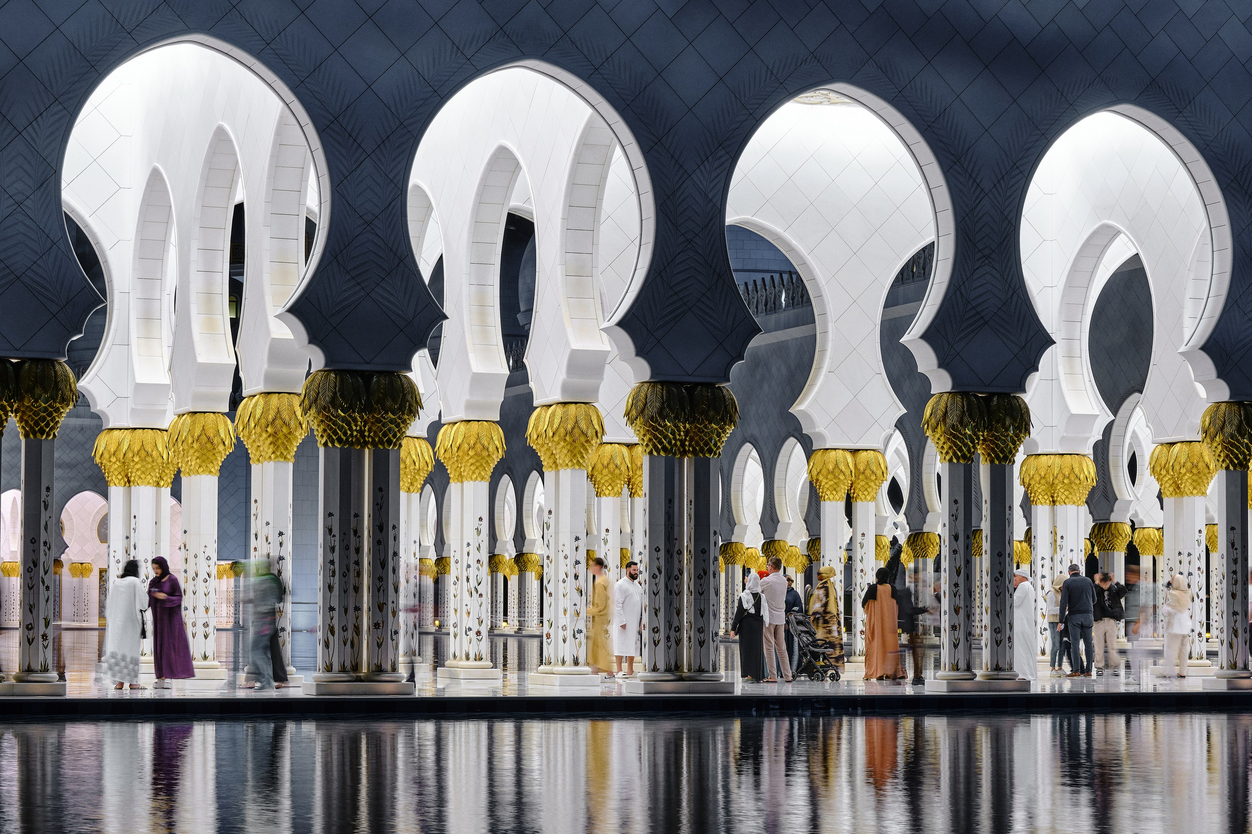 Dubai & Abu Dhabi. Aleksandr Kobtsev