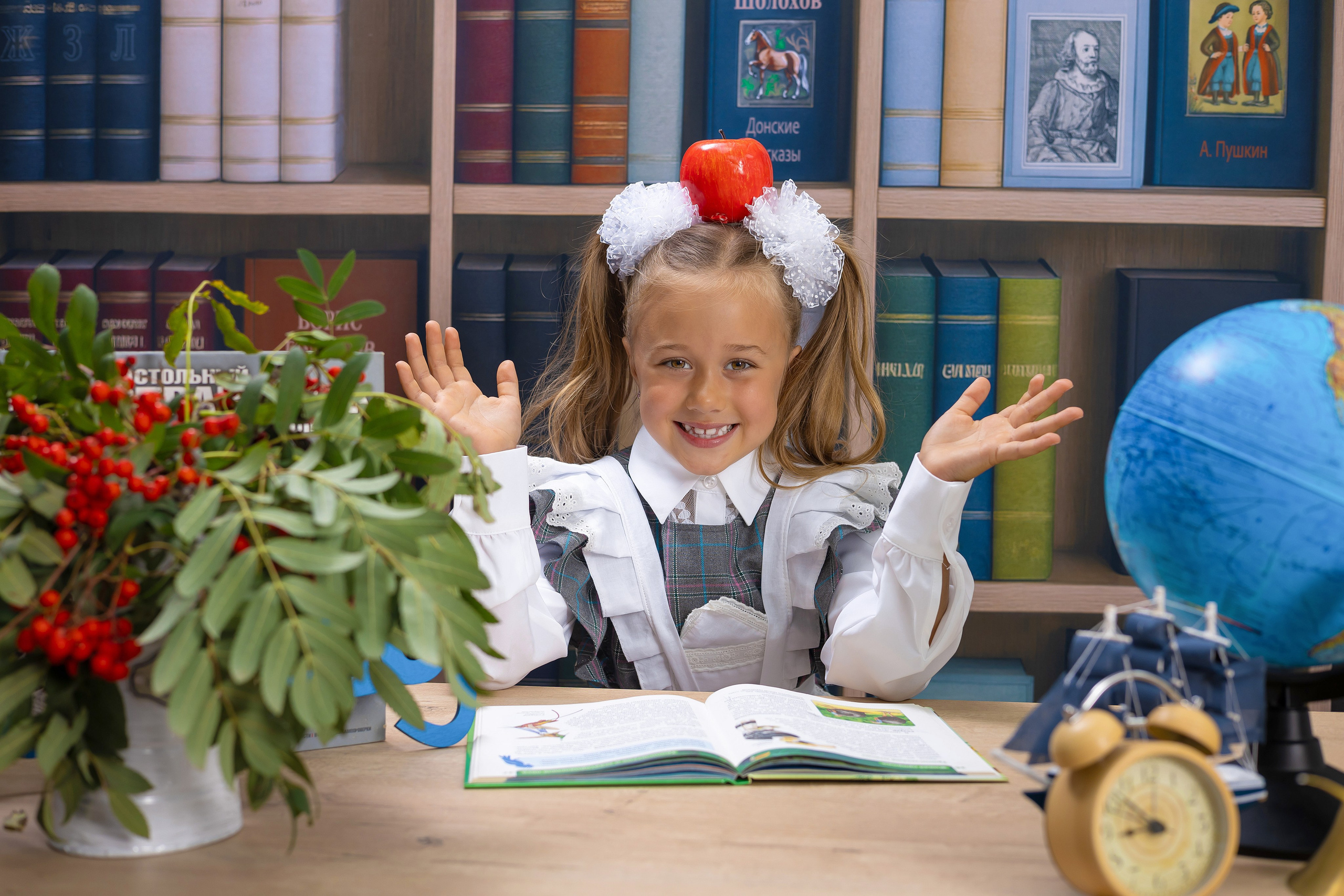 © Фотостудия "Олеся". Все права защищены. "Любое использование или копирование материалов или элементов дизайна сайта допускается только с разрешения правообладателя и со ссылкой на источник".