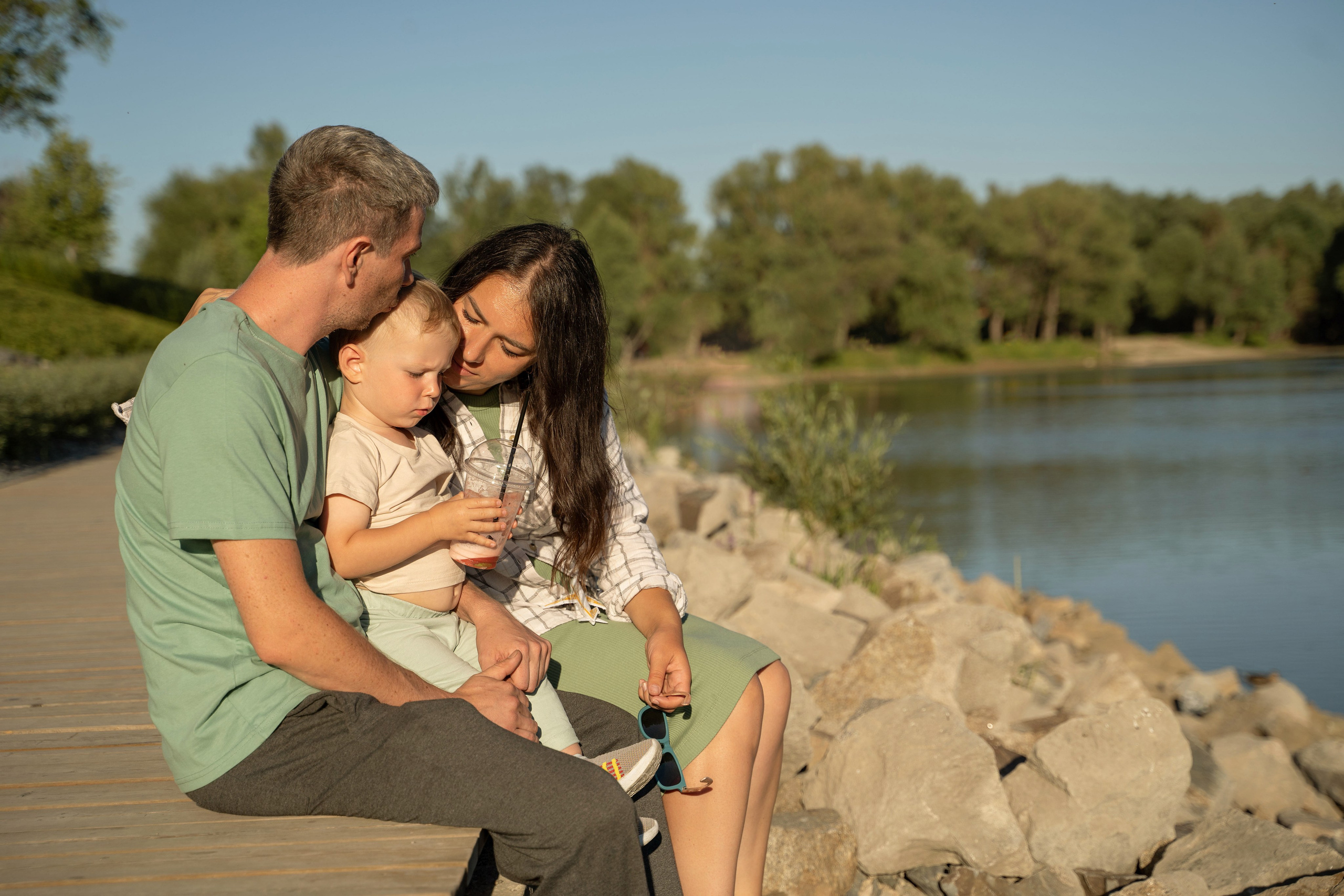 Семейная прогулка. Главная