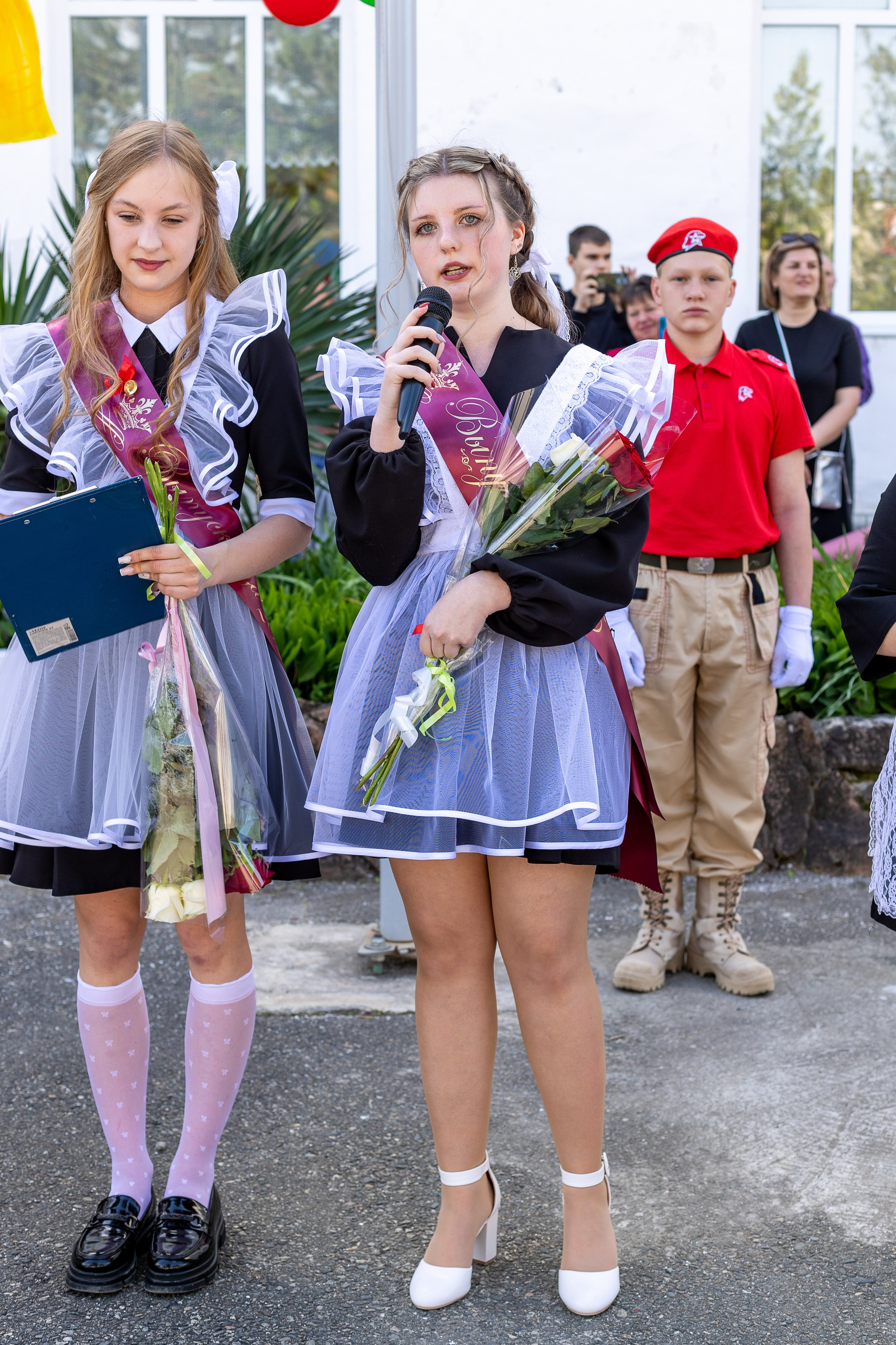 Последний звонок. Выпускные альбомы Майкоп, Краснодар Елена Золотарева