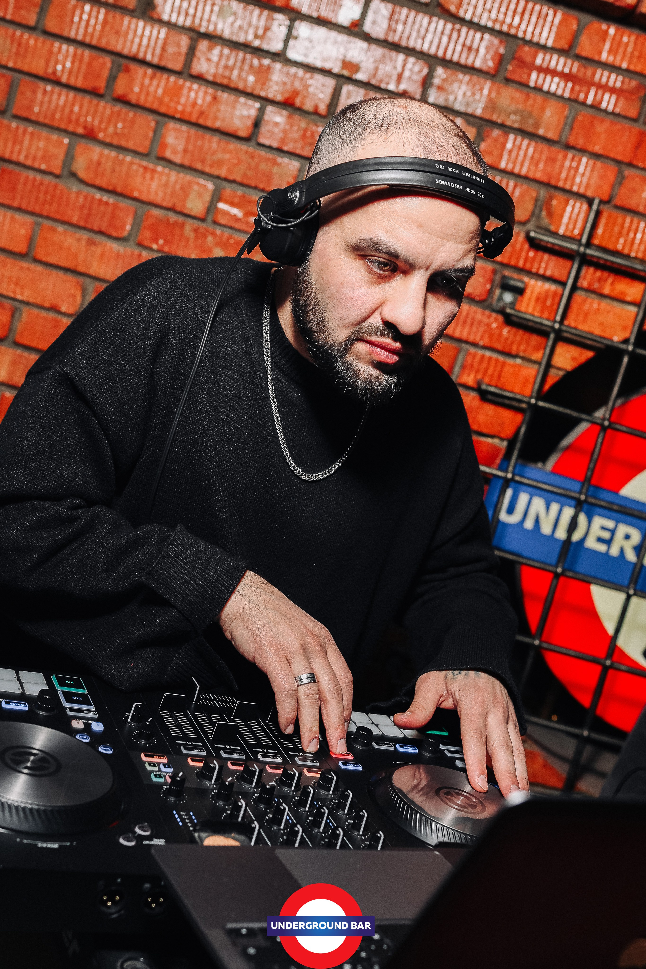 Ночной клуб. Max Vegas