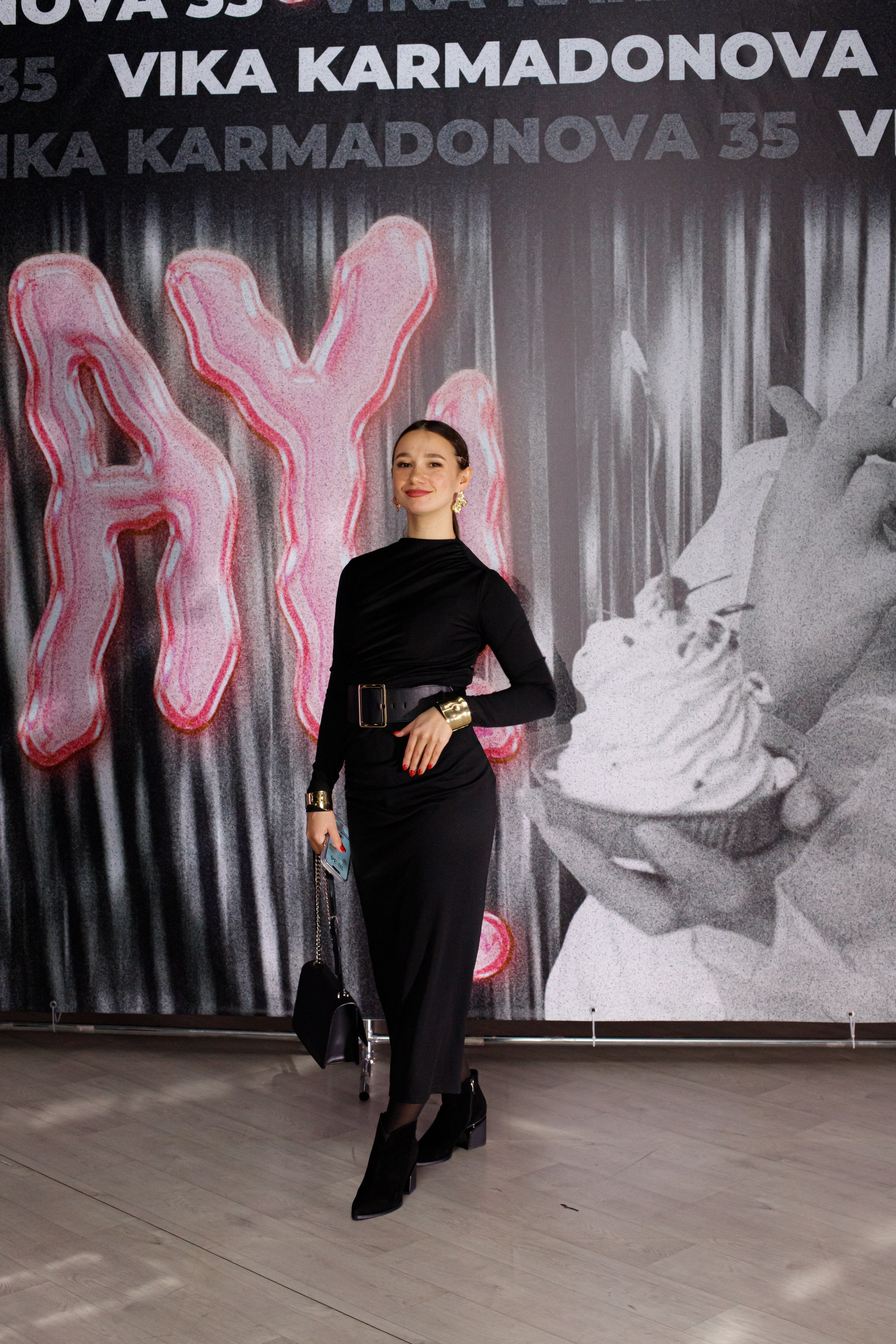 VIKA KARMADONOVA. Photokarish