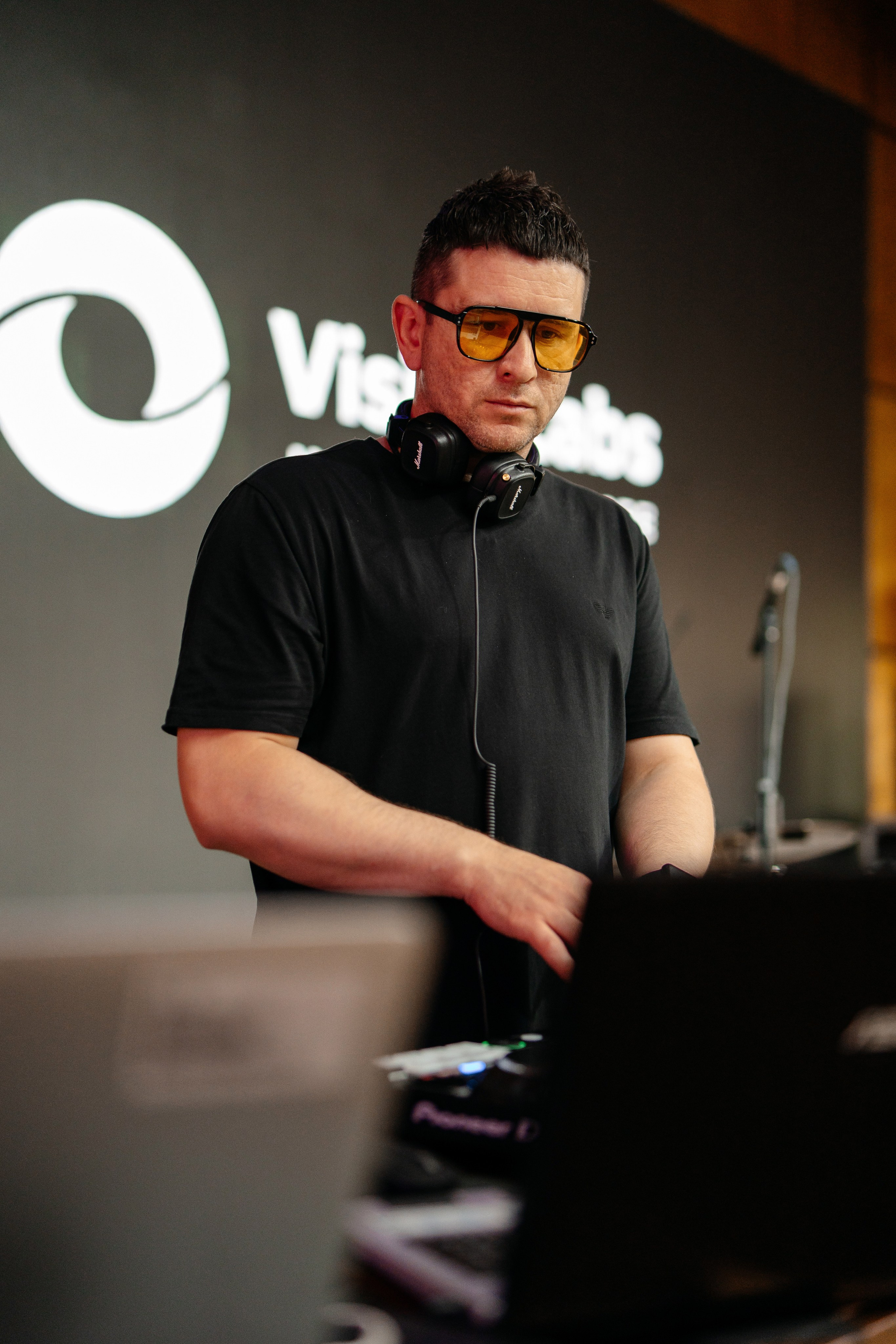 ДР Вижнлабс. Свадебный и репортажный фотограф в Москве Андрей Вайман