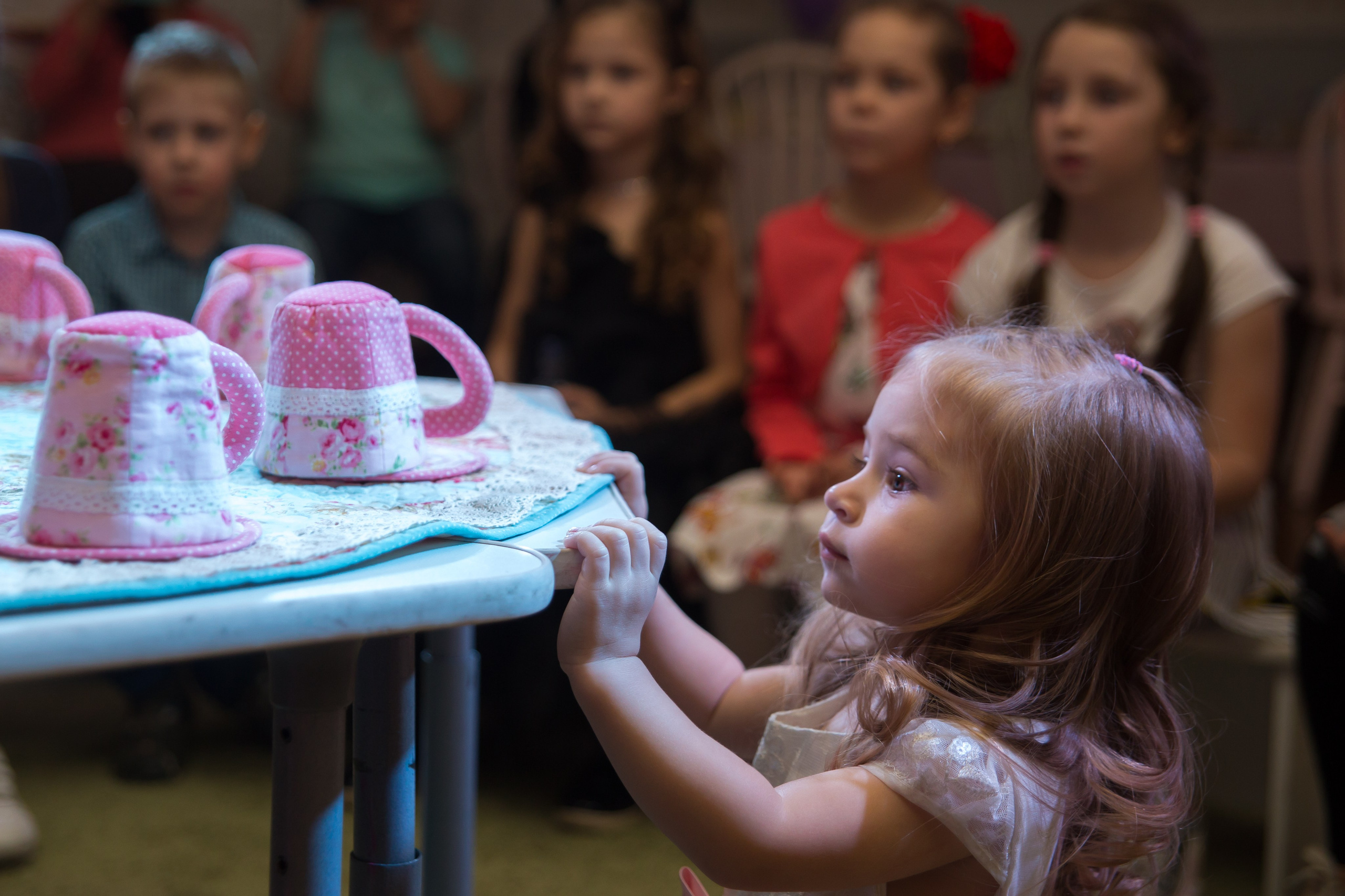 В домике Алисы. Мире 6 лет. Семейный и школьный фотограф в Москве Анна Ткач