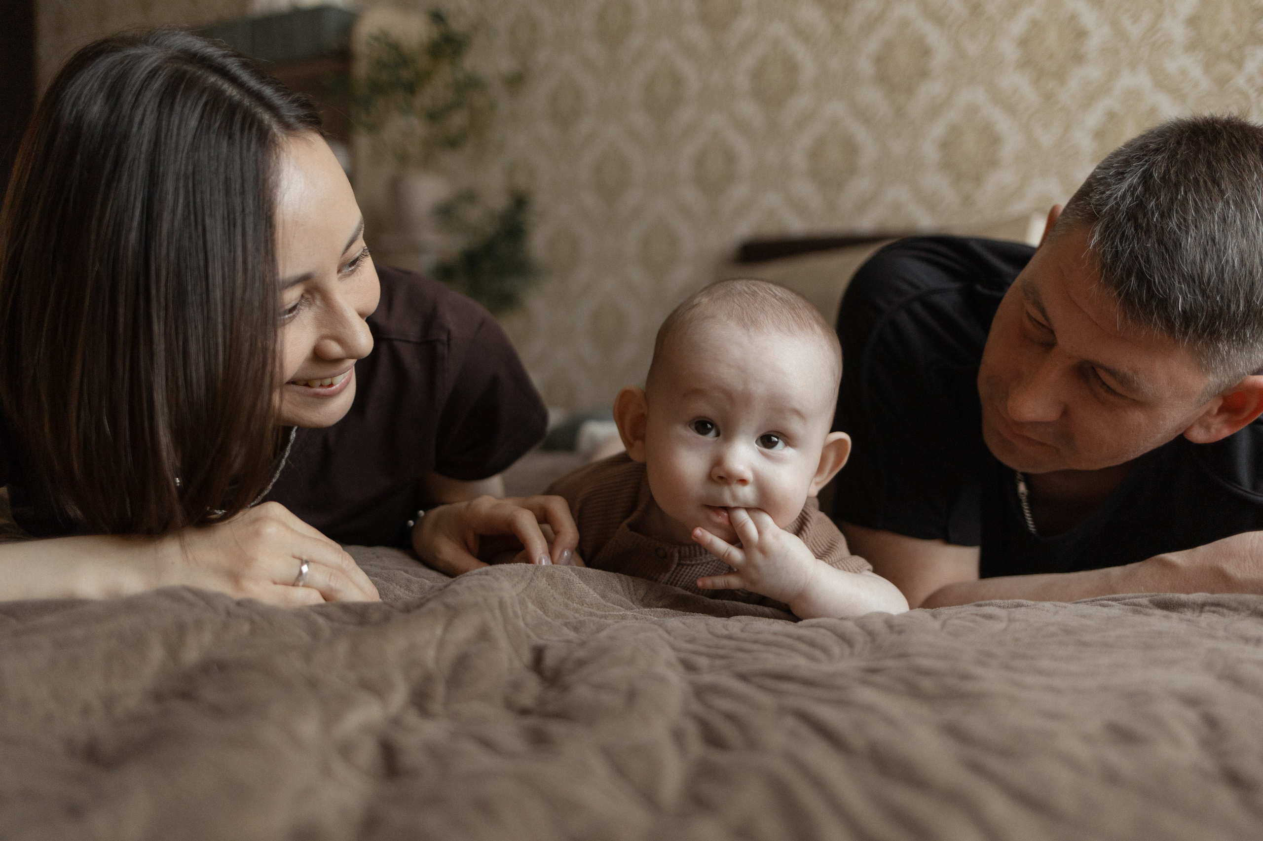 Лева и его родители. Семейный фотограф Челябинск