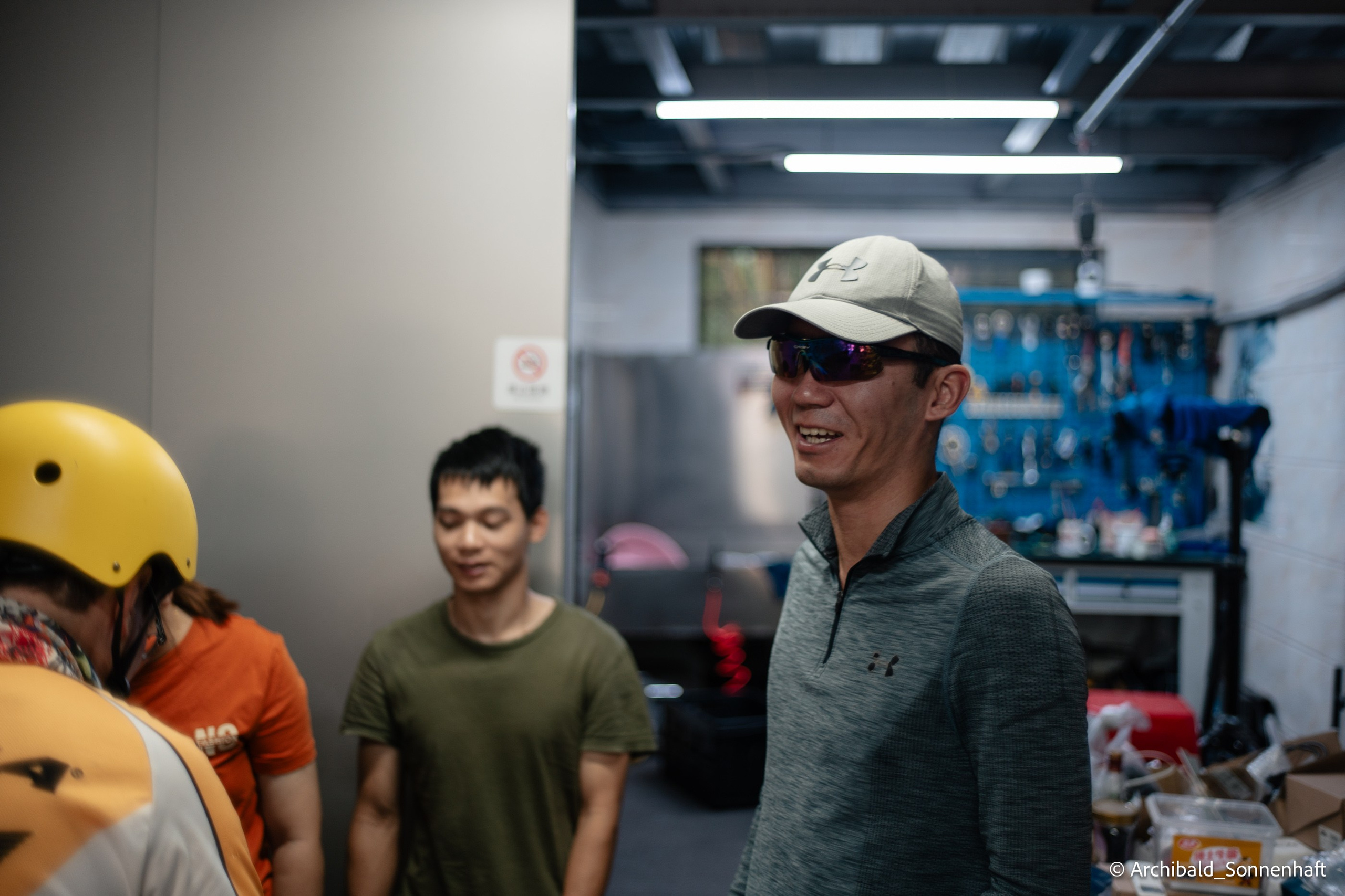 The first time on a road bike. Photographer in Guangzhou, China. Archibald Sonnenhaft
