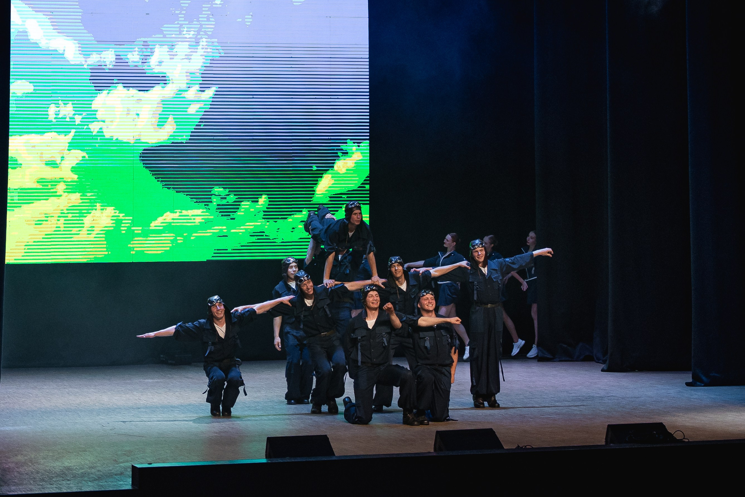 Отчётный концерт танцевально-спортивного клуба «PULSE». Портретный и репортажный фотограф в Воронеже: Анастасия Пузикова