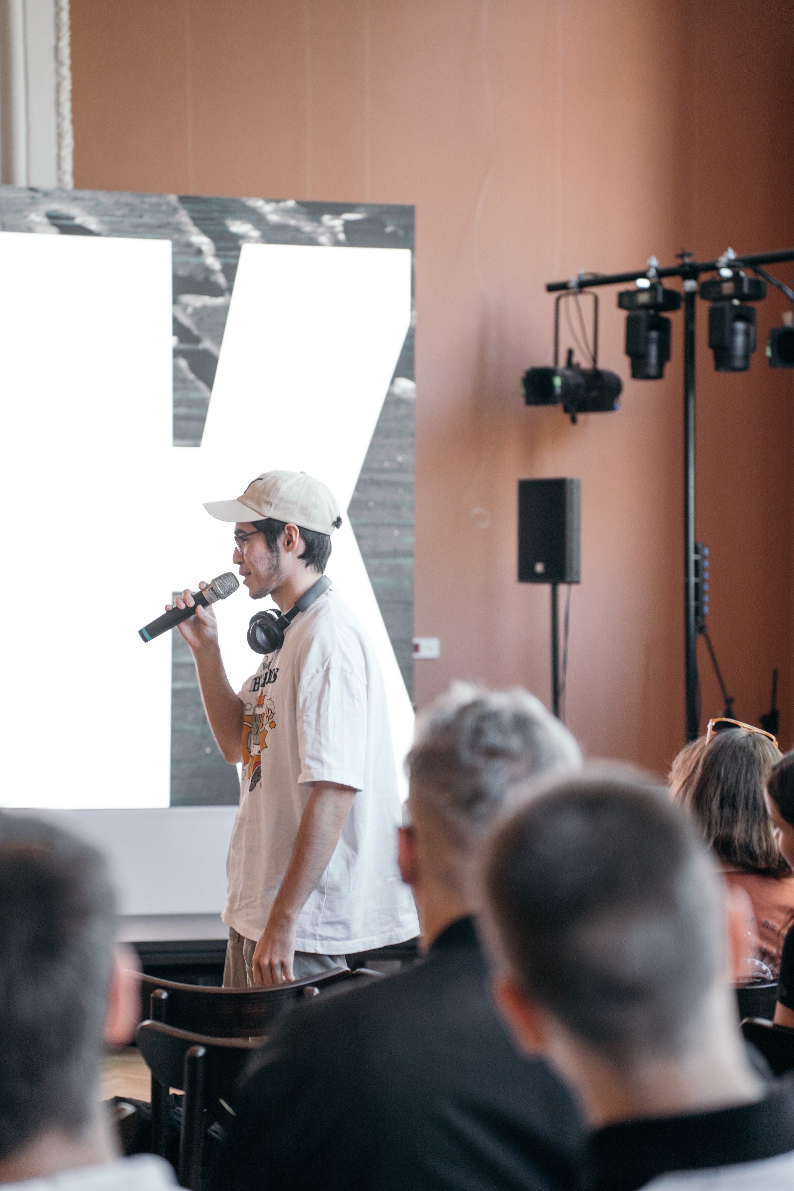 Лекция лаборатории ДОК. Репортажный фотограф в Казани Виктория Трунова