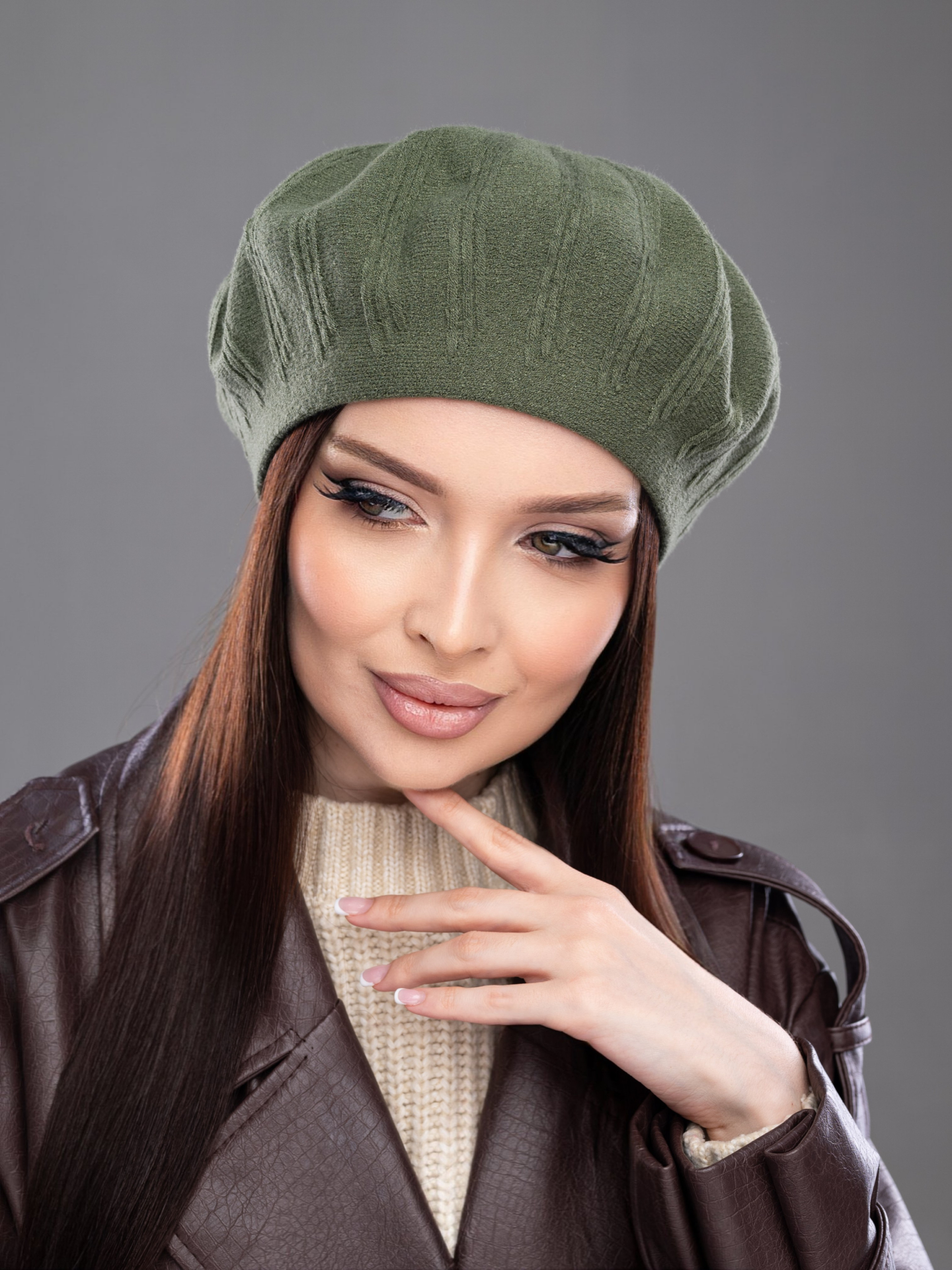 Береты. Предметный фотограф, фото для маркетплейсов Пятигорск, КМВ