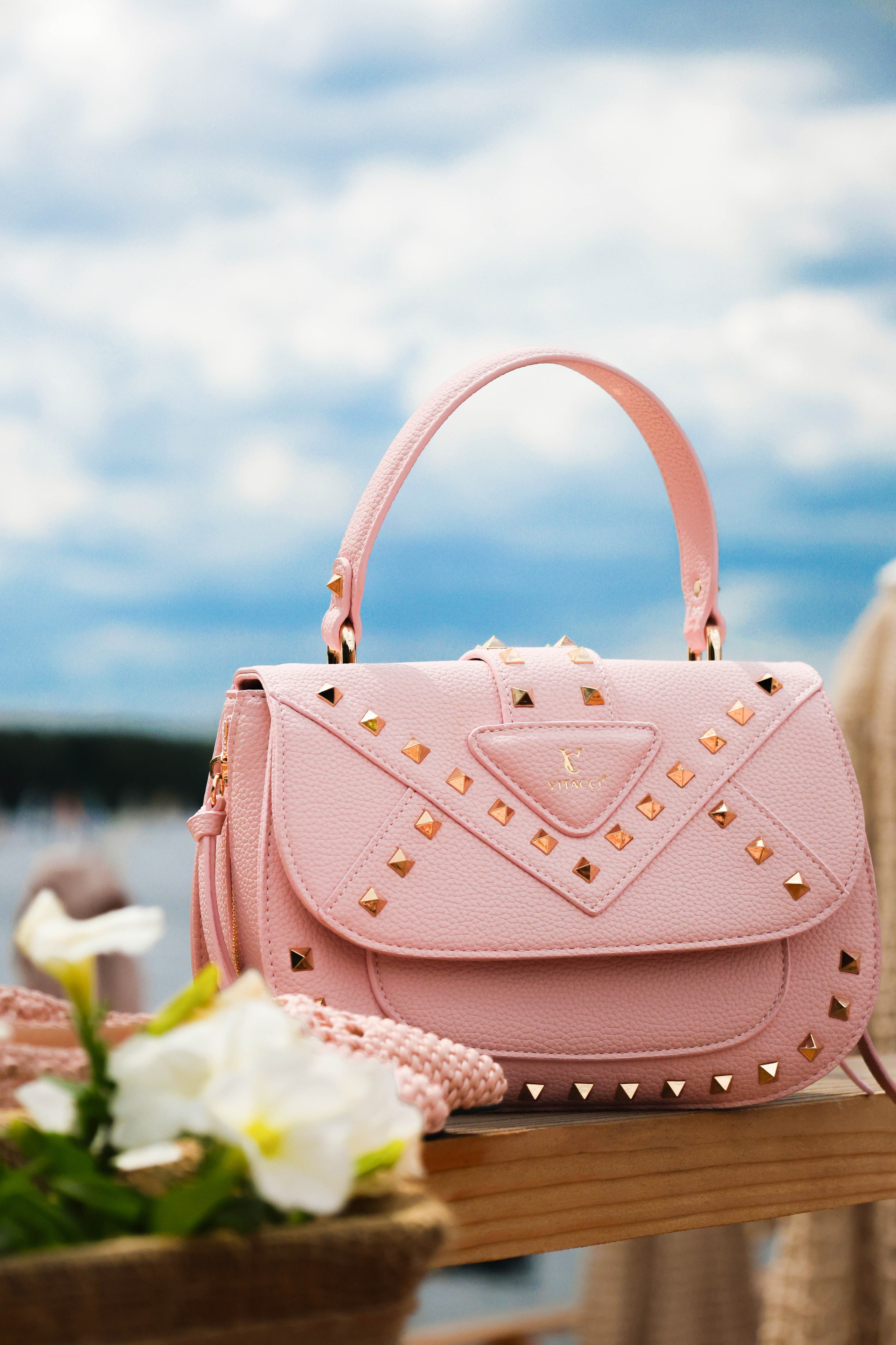 Club City. Предметный фотограф Артём Йома