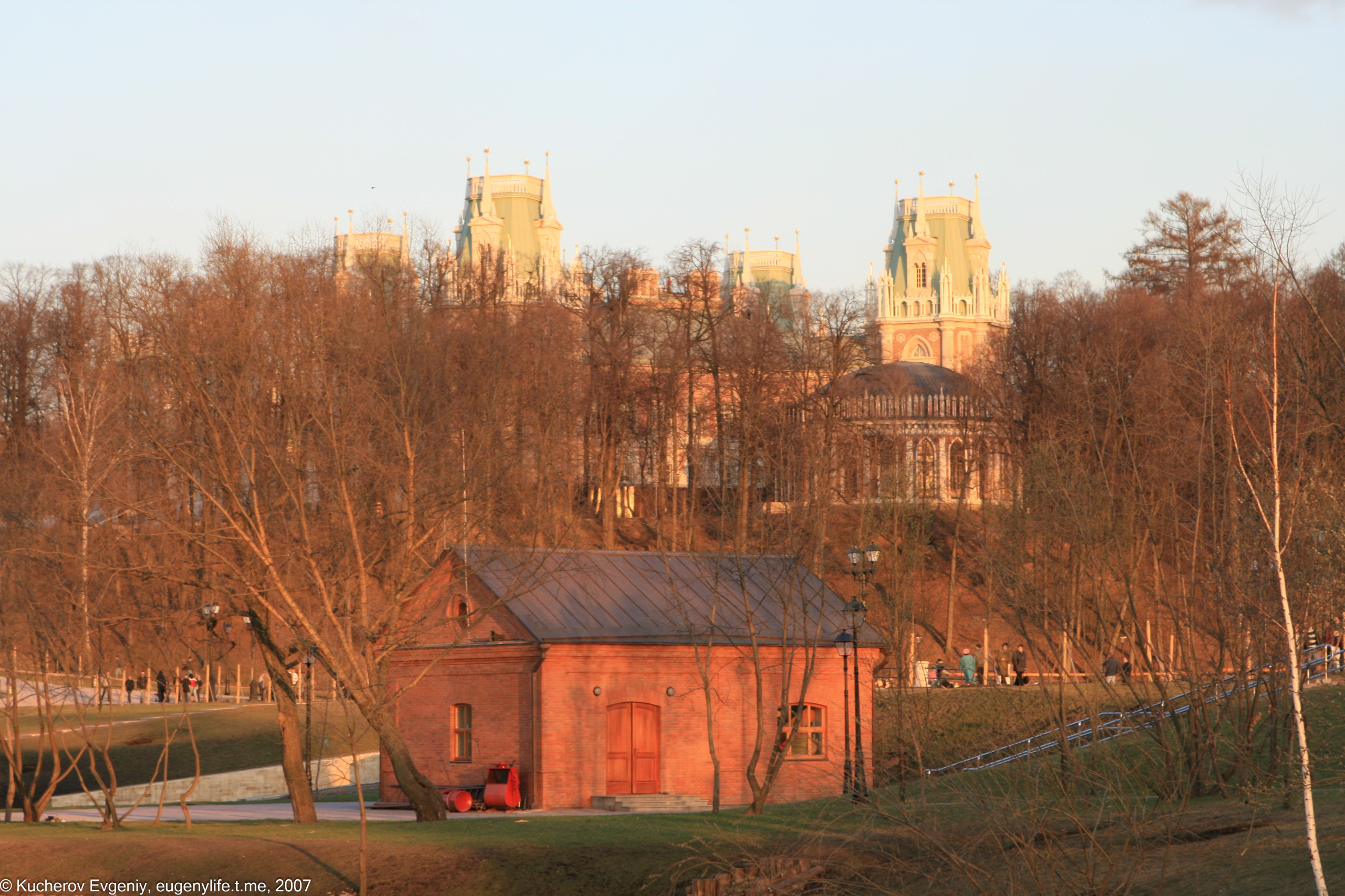 Апрель 2007. Царицыно. Кучеров Евгений. Фотограф
