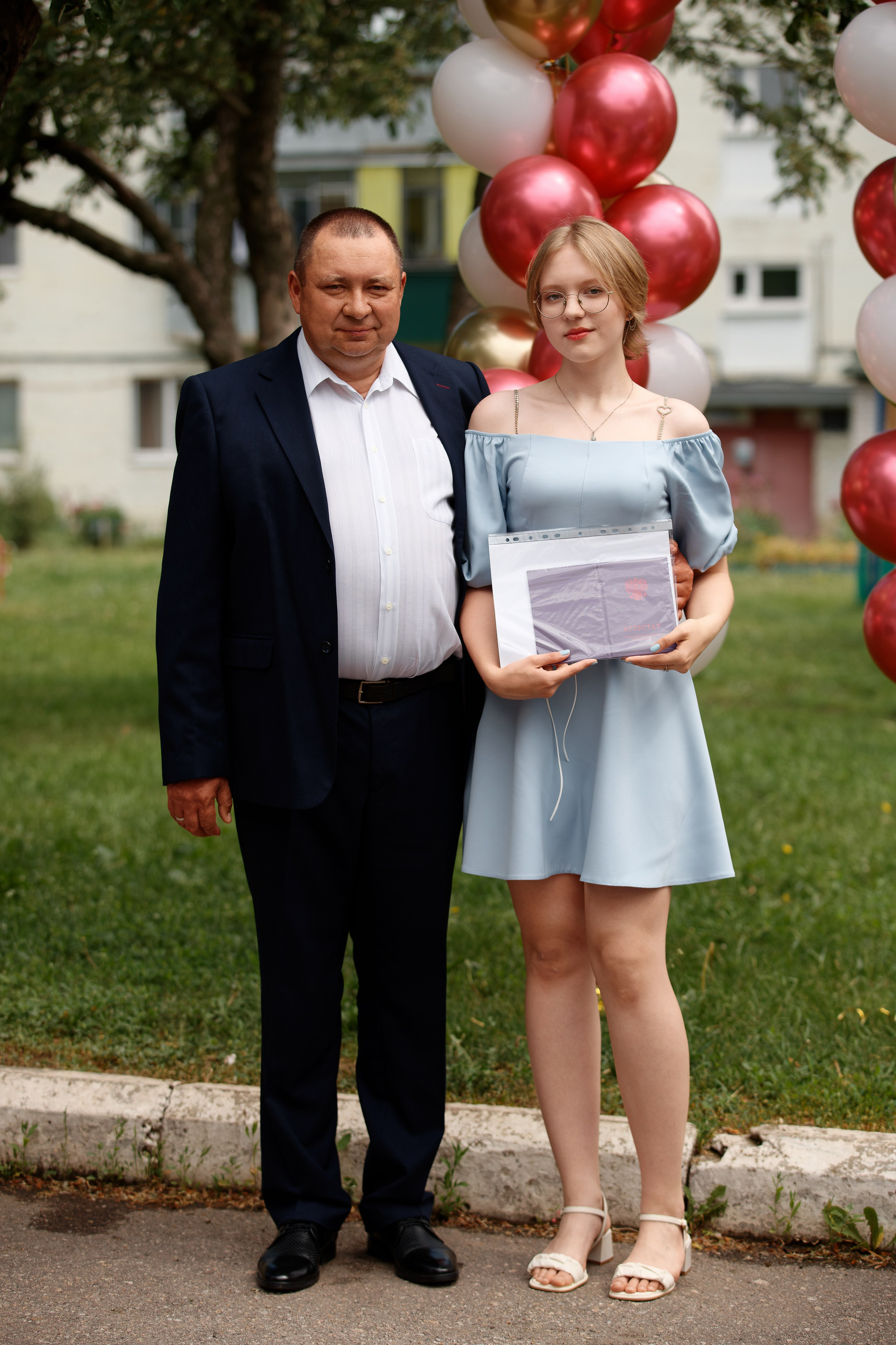 Вручение аттестатов Школа № 57. Семейный фотограф — Макс Белогрудов