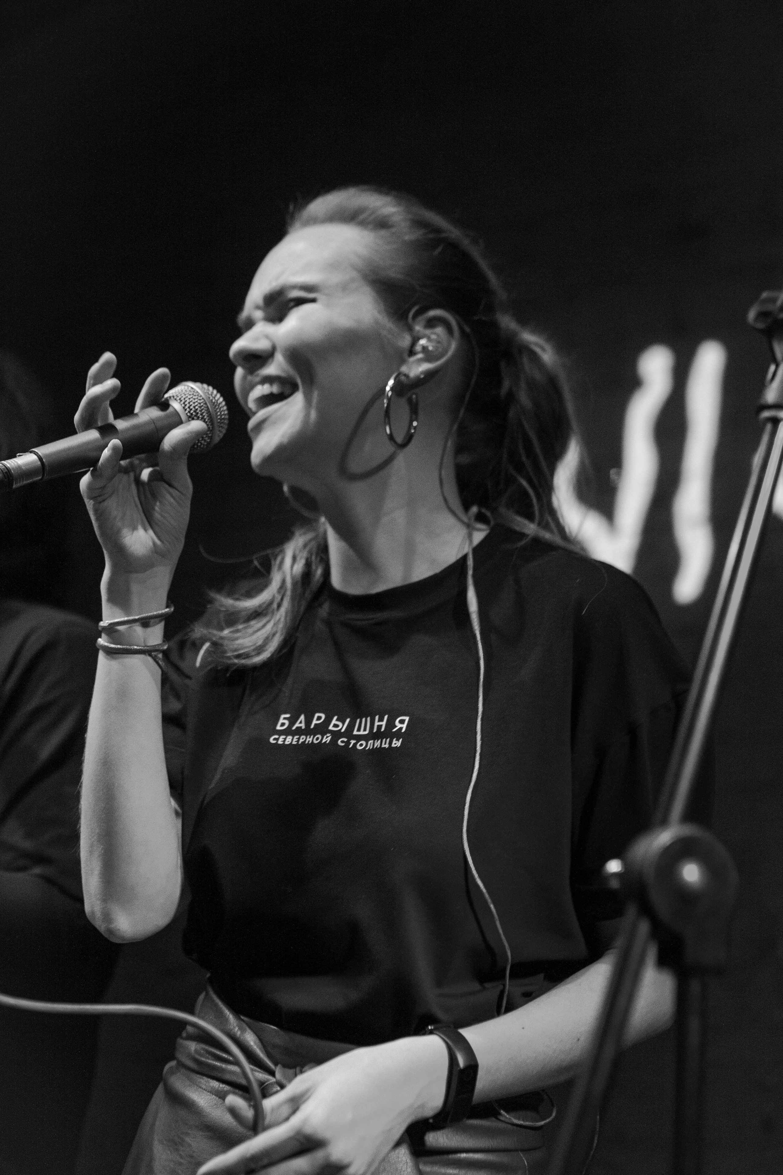 Саша Алмазова и Non Cadenza. Фотограф для музыкантов, фотограф на концерт, концертный фотограф, съемка концерта, бэкстейдж фотограф