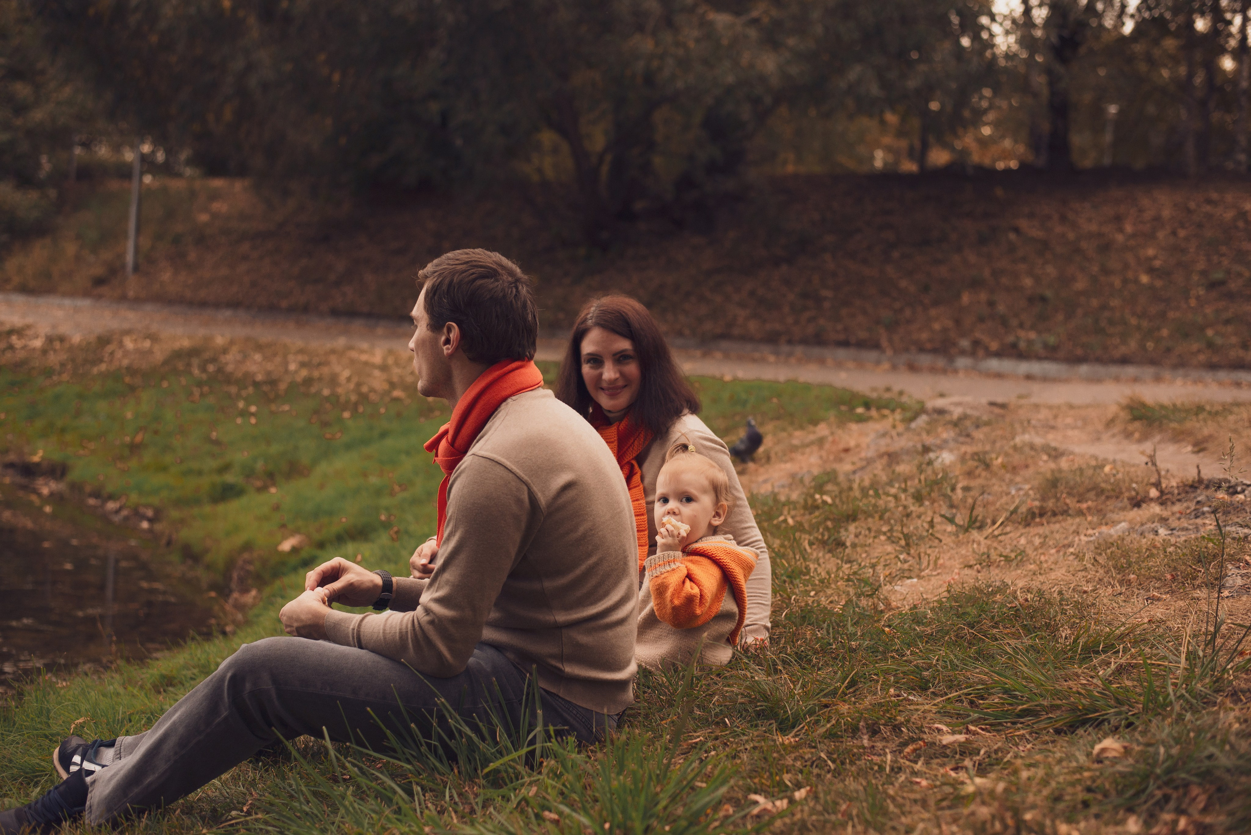 Семейная фотопрогулка на пруду. Фотограф • Фототерапевт г. Москва