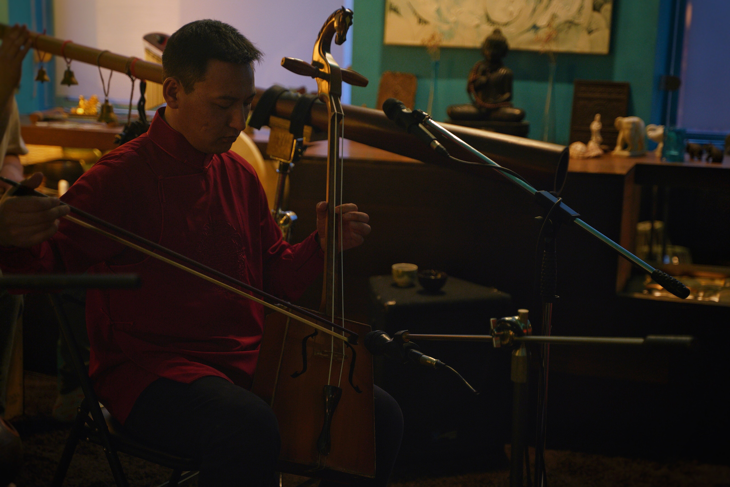 Выступление Forest jam project в Открытом в чайной Чаван. Портретный и репортажный фотограф Наталья Горобец