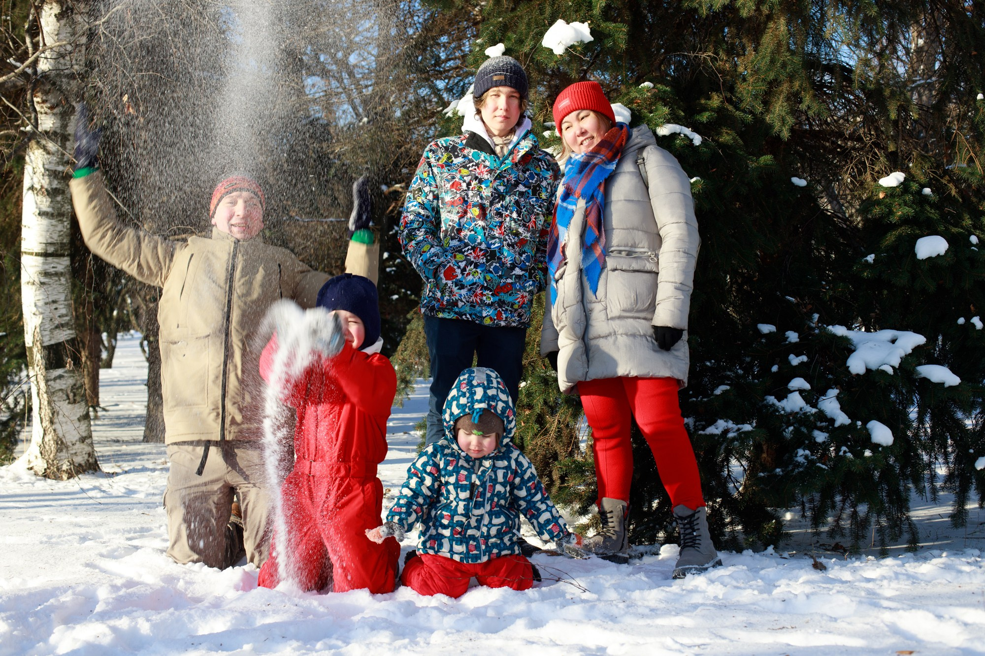 Фотопрогулки семьи Мадины. Необычные портретные фотосессии под ключ в Москве
