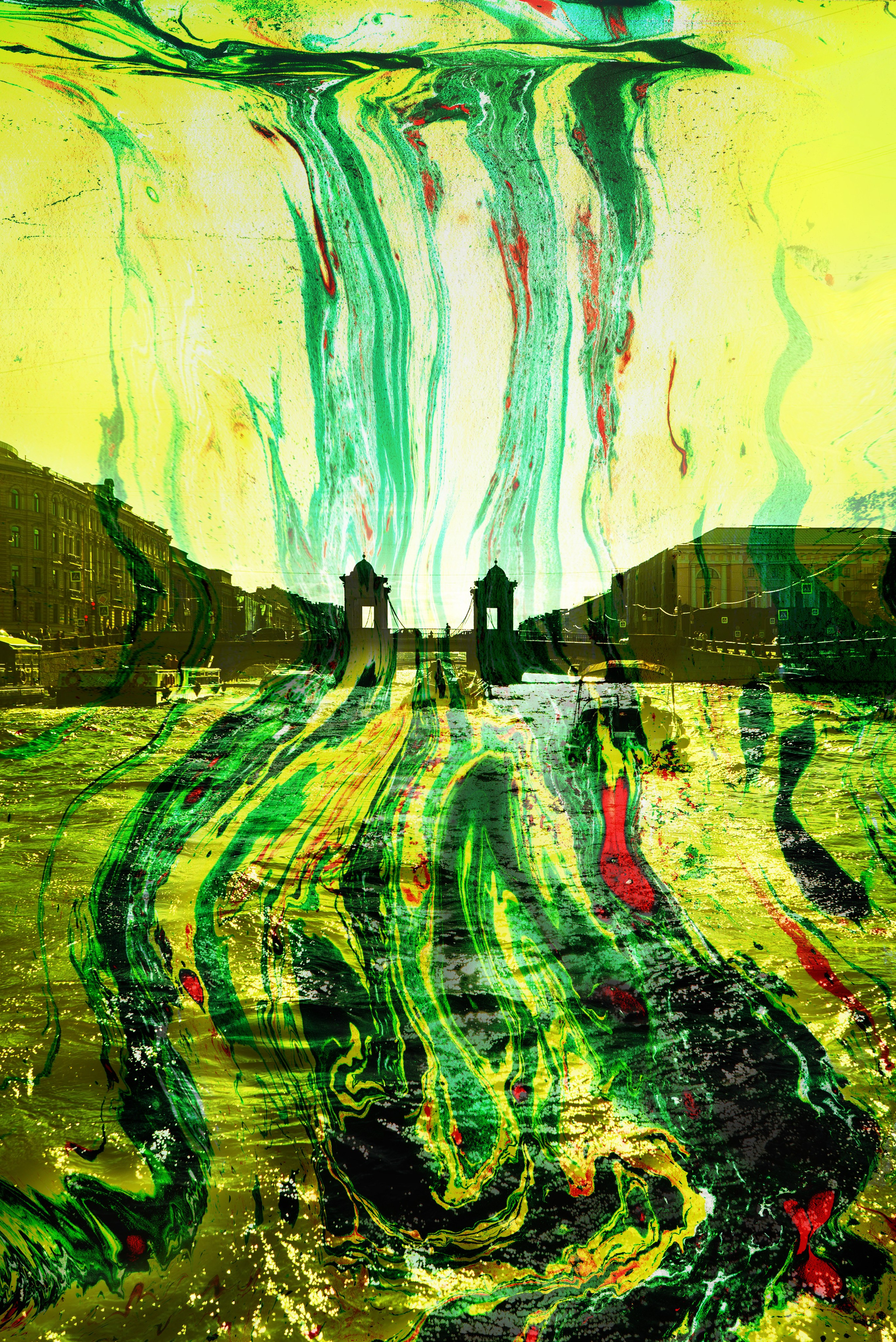 Желтый  и контрастный Петербург, летний вид с реки Фонтанки,  Ломоносовский мост