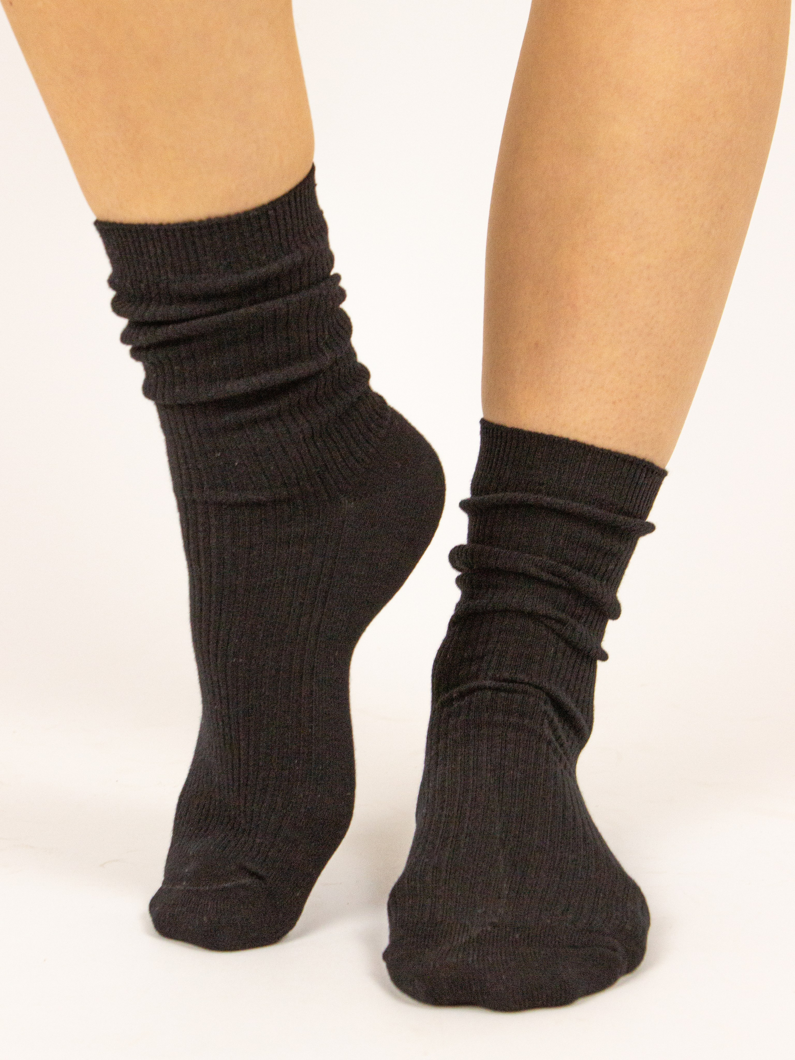 Обувь // Носки. DEWA | фотостудия для маркетплейсов