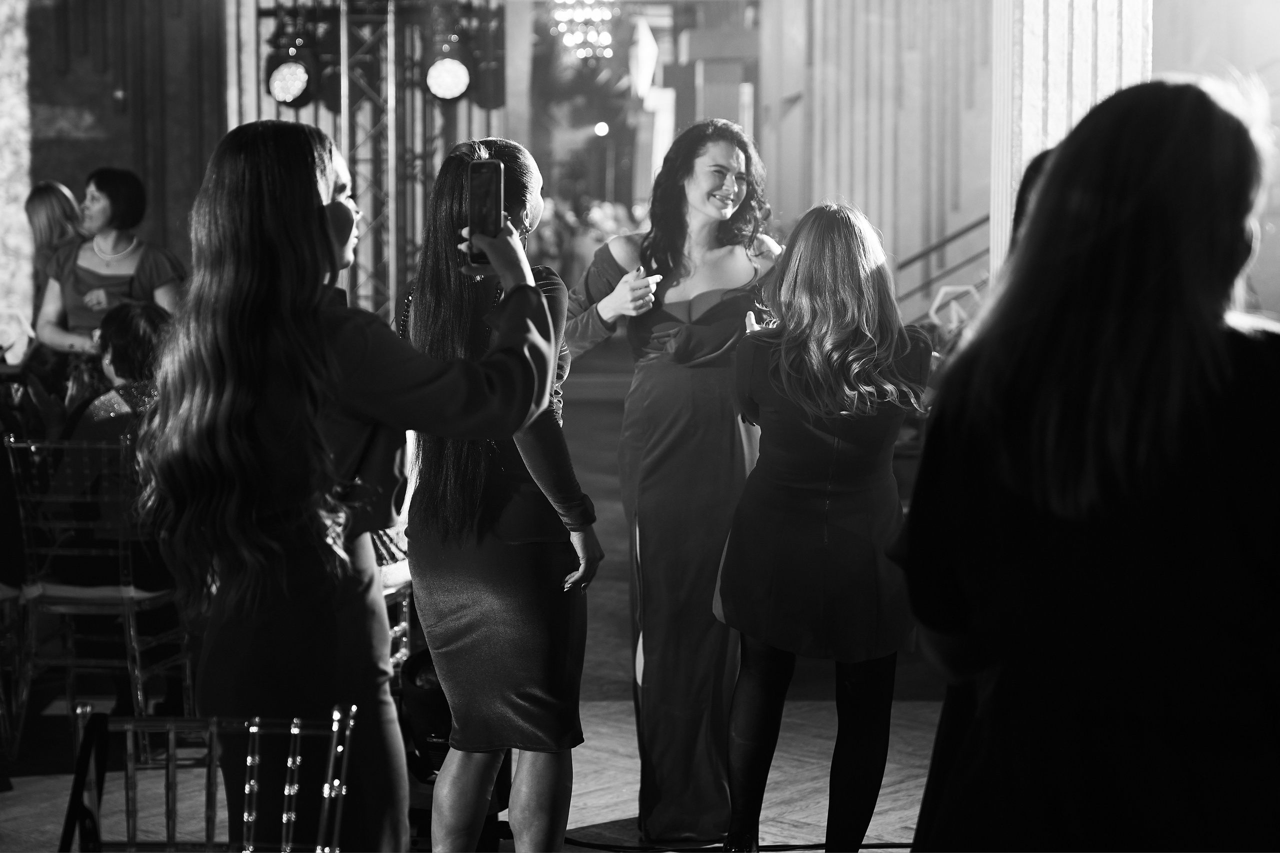 Танцы на танцполе