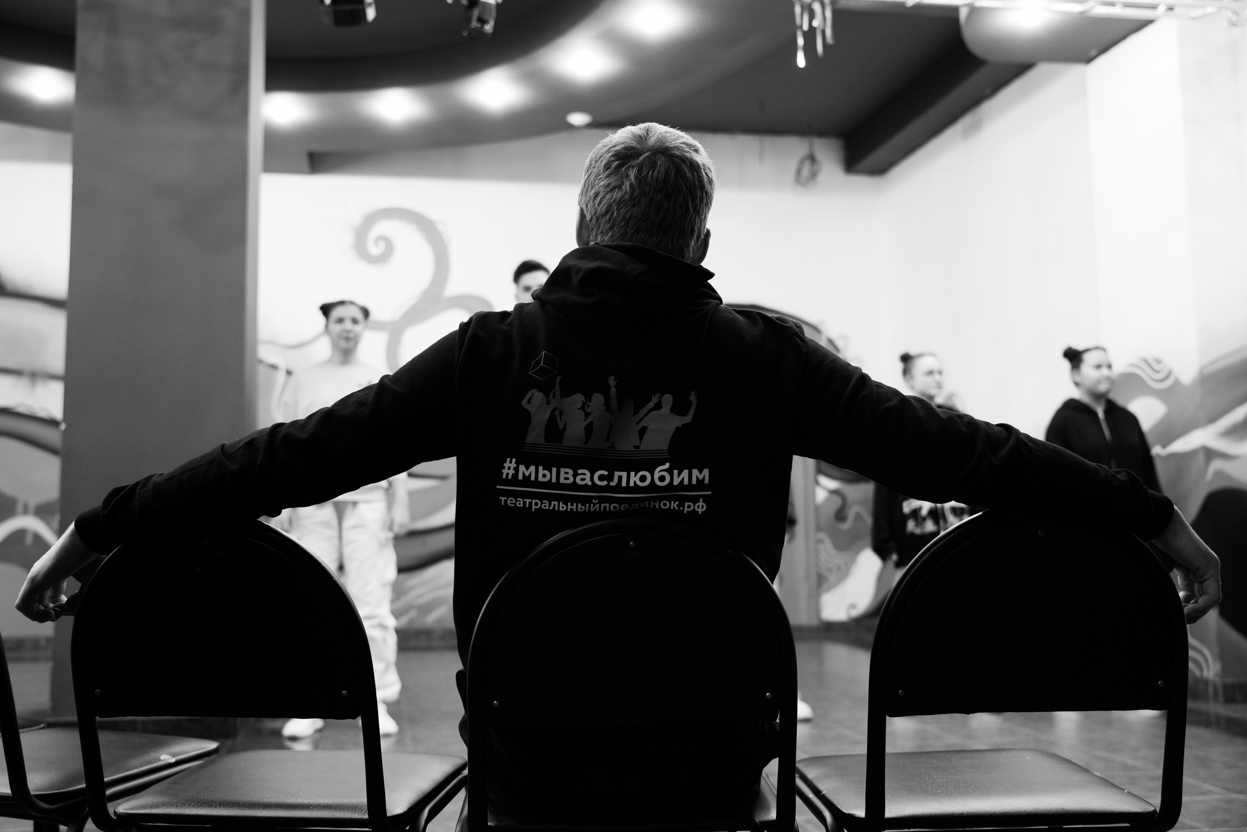 Театр. Анна Жукова — Режиссёр кино и цирка, сценарист, фотограф