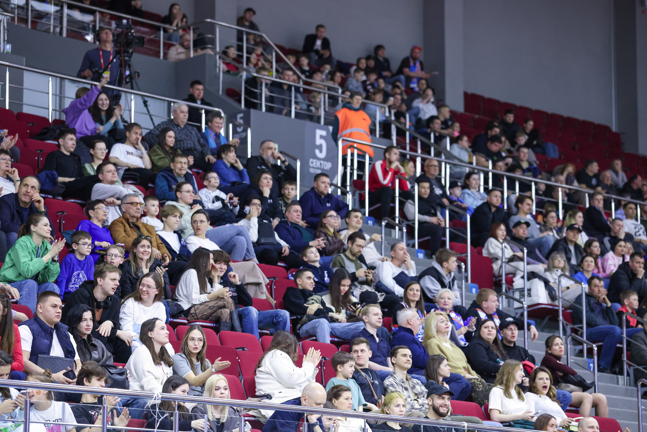 Баскетбол. Самара — Зенит. Единая лига ВТБ. Спортивный фотограф в Самаре