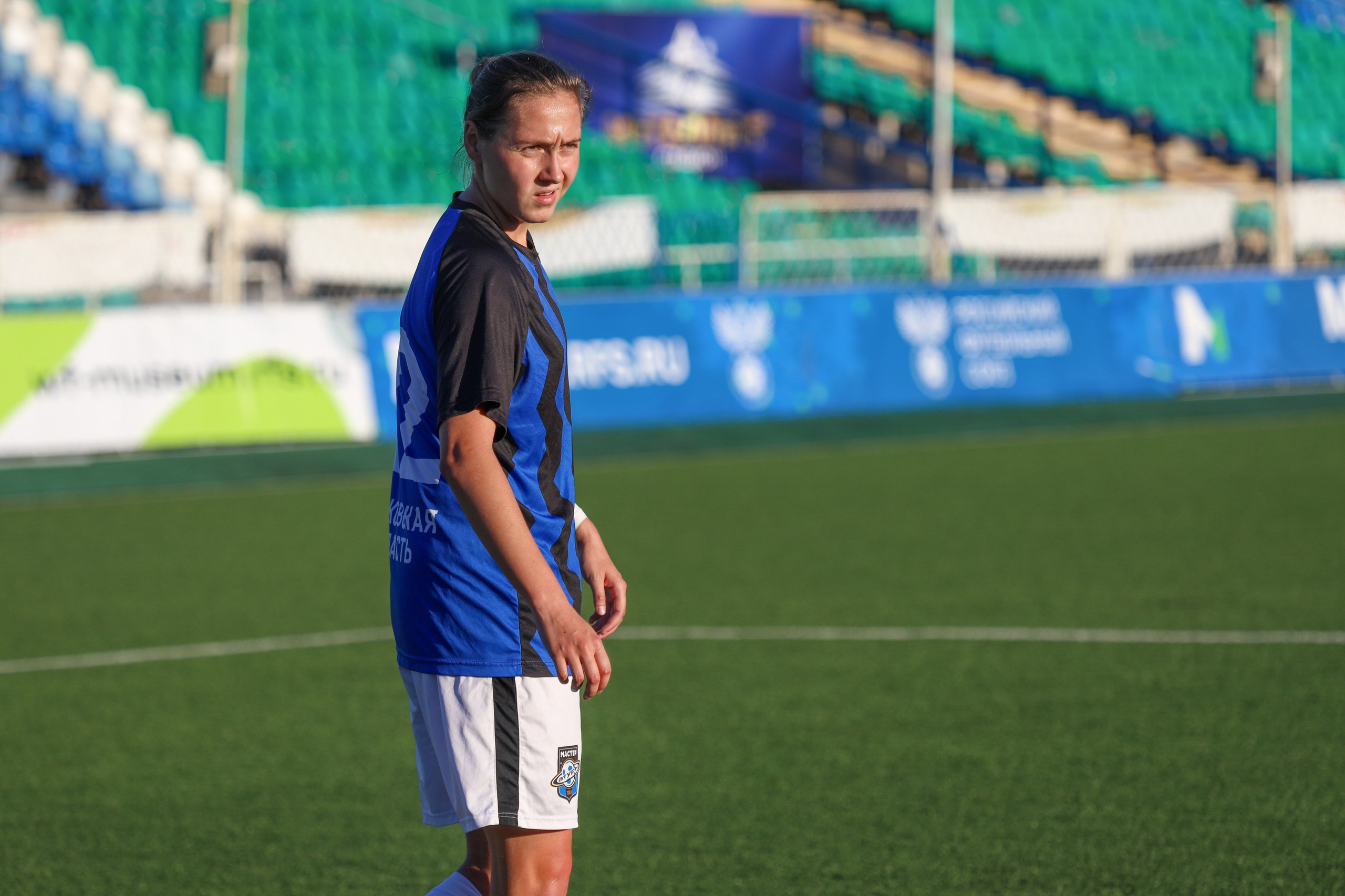 Крылья Советов — Мастер-Сатурн. Молодежная лига по футболу среди женских команд. Спортивный фотограф в Самаре