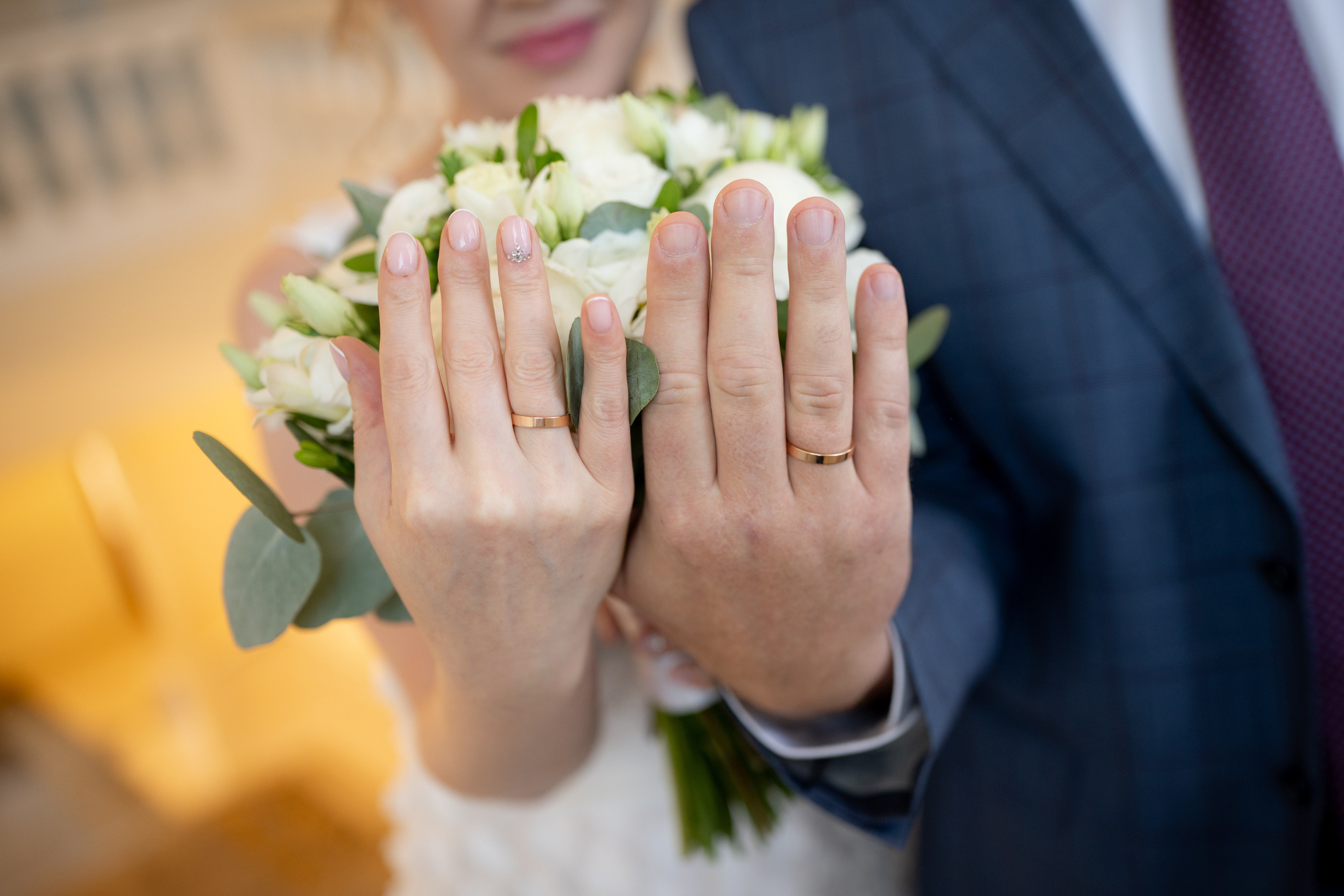 Свадебные фотосессии во дворцах и ЗАГСах Санкт- Петербурга. Свадебный фотограф Александр Невский в Санкт-Петербурге