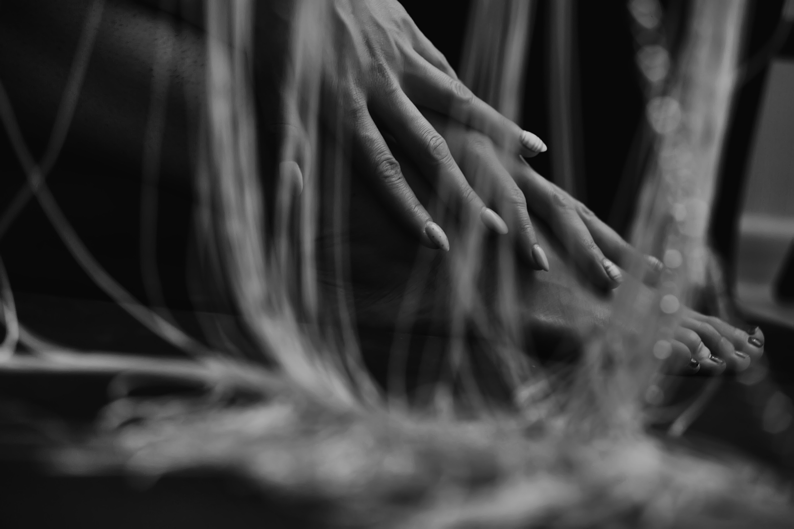 Нити. Фотограф Милена ЯновскаяМеня зовут Милена Яновская. Я фотограф и автор арт-фототерапевтических проектов