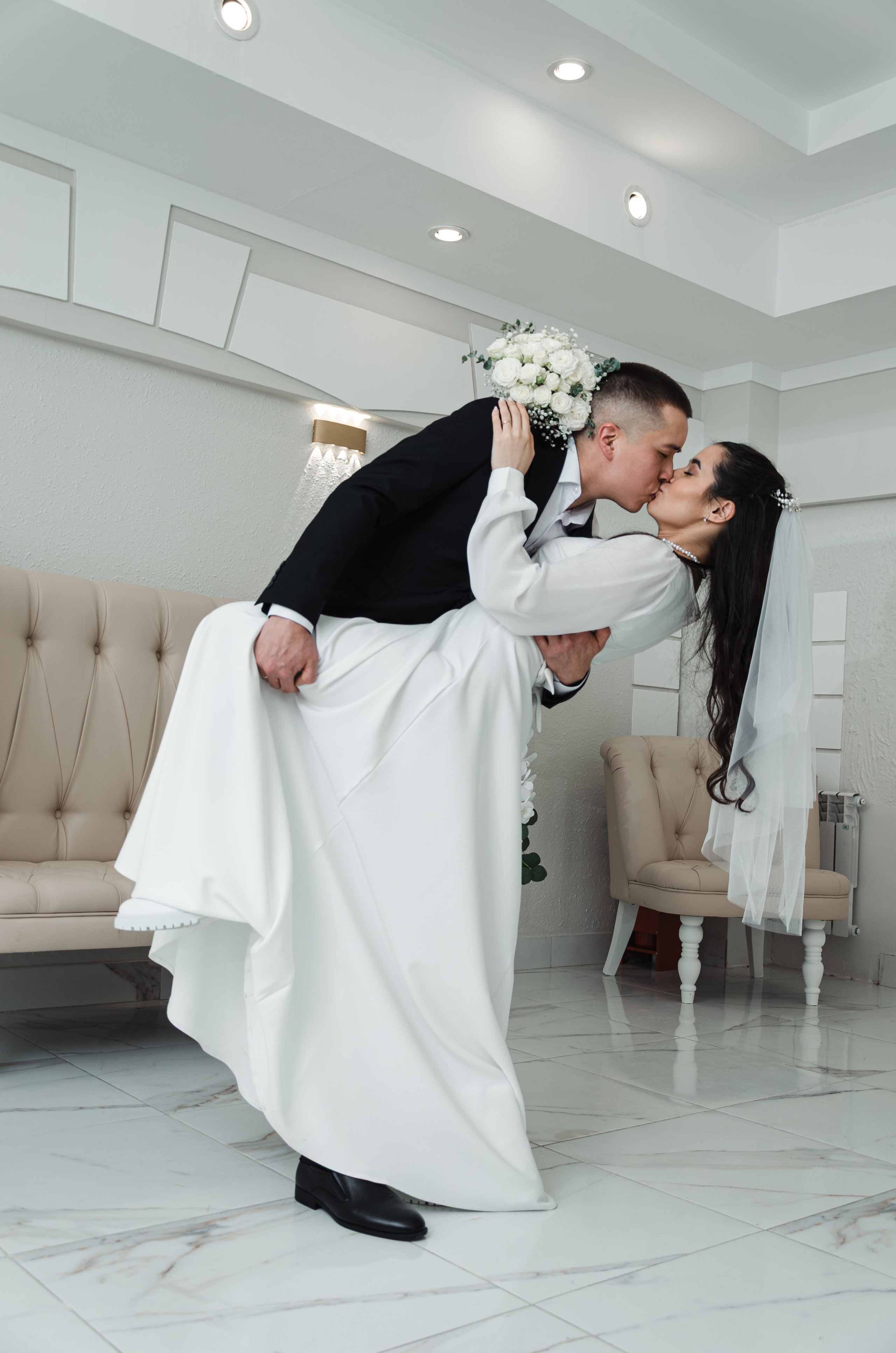 Загс Титова 26, г. Екатеринбург, фотограф Анастасия Прошутинская