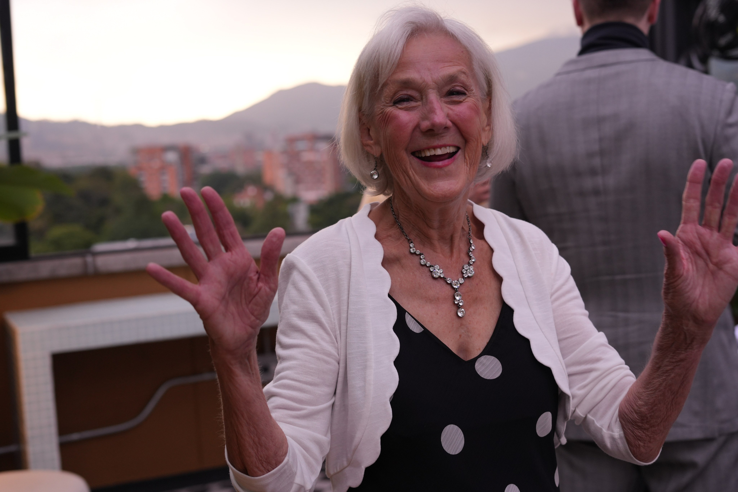 Olivia and Zack / 1 wedding day. Wedding Photographer in Barcelona and Medellin