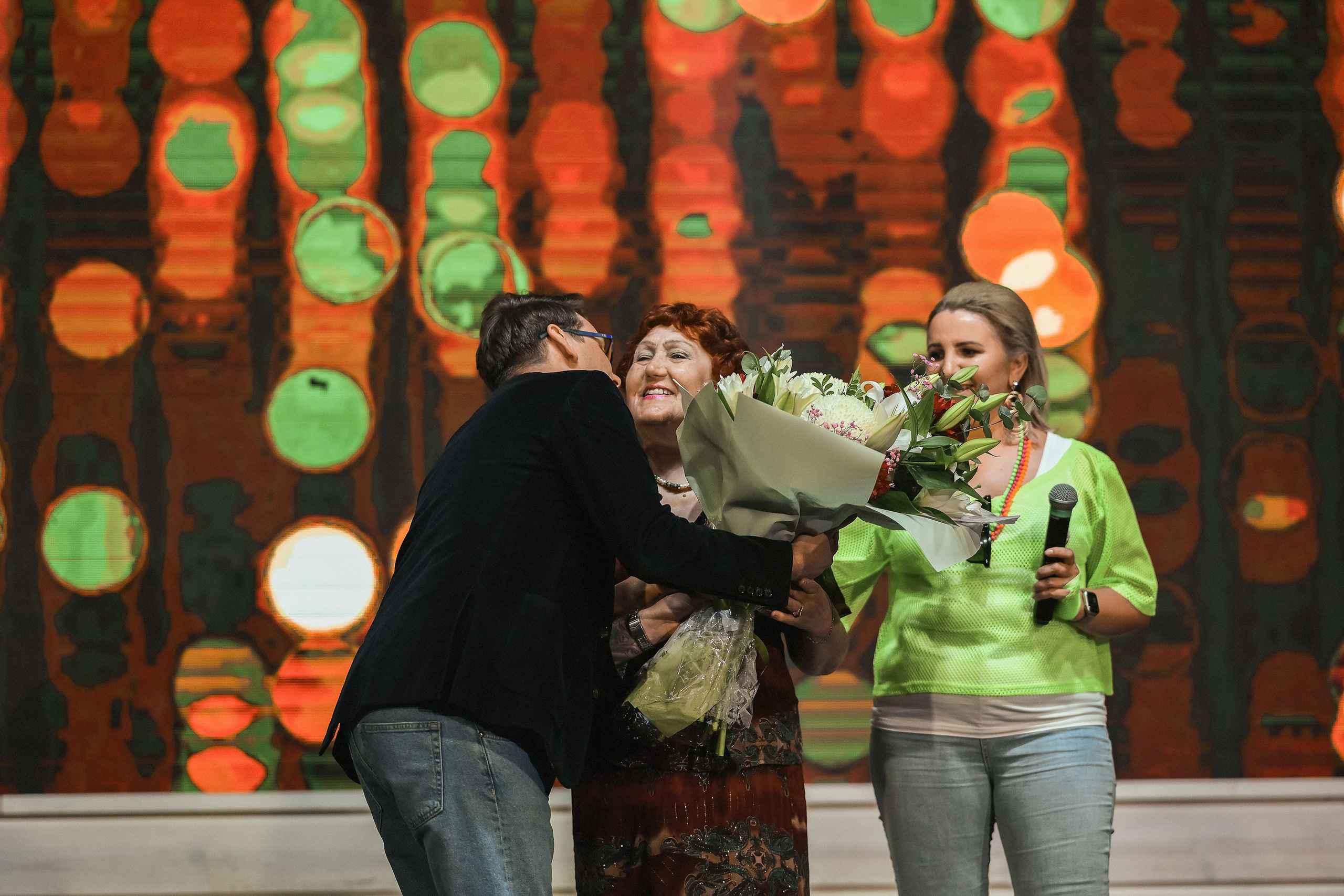 📸 Фоторепортажи с корпоративов и юбилеев в Красноярске | Примеры работ. 📸 Свадебный и семейный фотограф в Красноярске Тихомиров Евгений | 17 лет опыта | 800+ свадеб