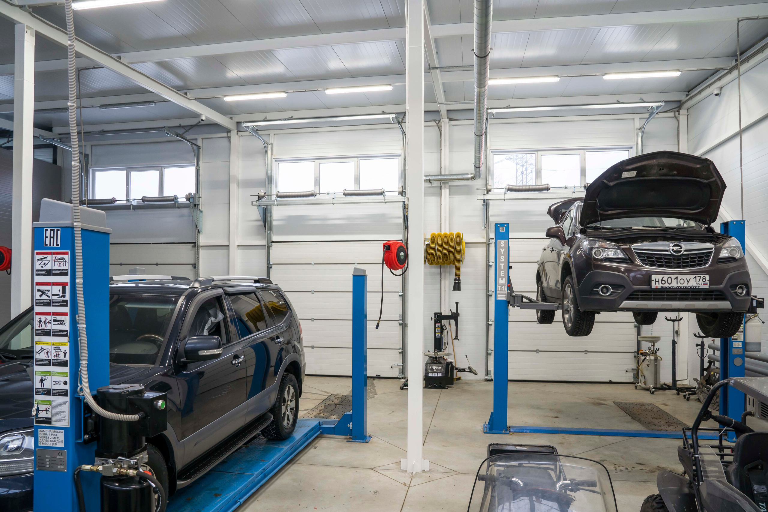 Съемка автосервиса автомойки. Фотограф в Санкт-Петербурге. Репортажная и все съёмки для бизнеса