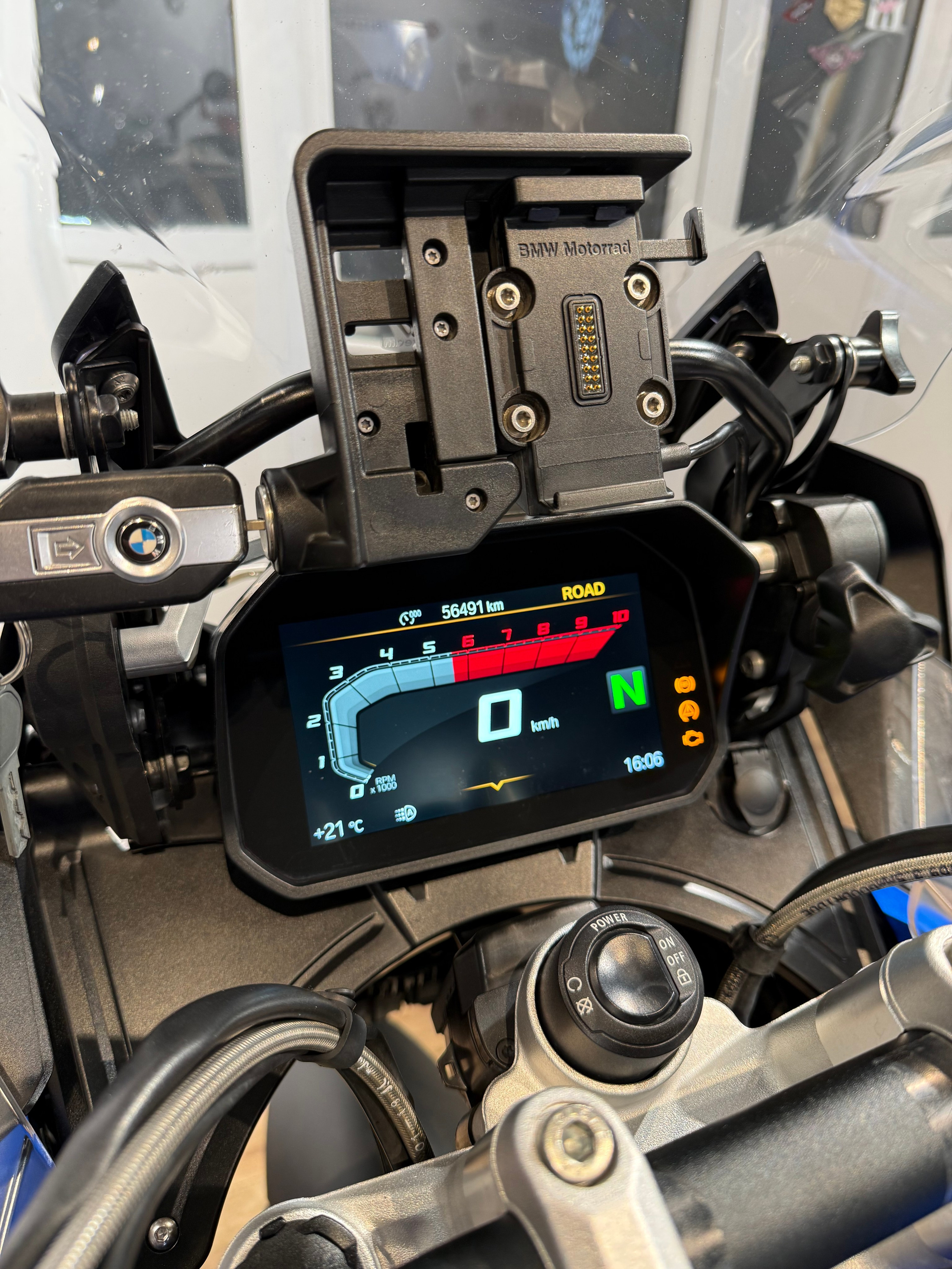 BMW R1250GS ADV Rallye HP. Hello Davidson, Москва. Только хорошие мотоциклы…