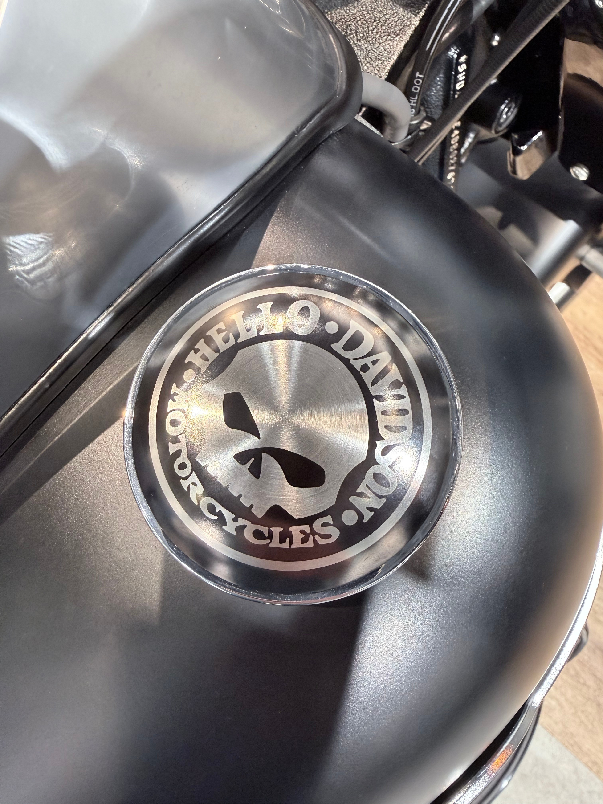 Мотоциклы Harley-Davidson 2013 Softail Black Slim ABS (Семейство Softail, Dyna). Hello Davidson, Москва. Только хорошие мотоциклы…