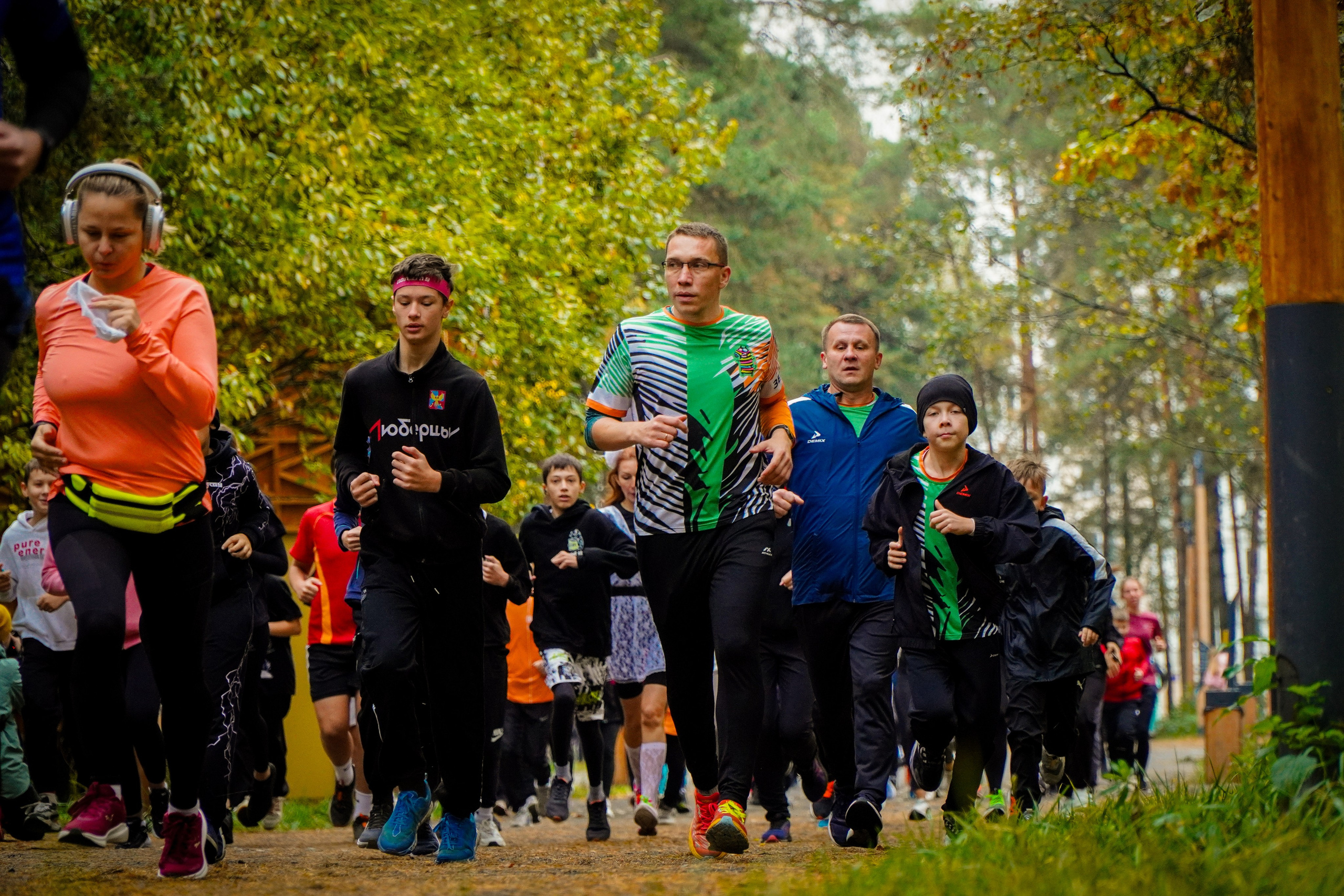 100-й забег 5 вёрст Томилинский. Роман Капилюшов. Бег. Фото. Видео. г. Люберцы
