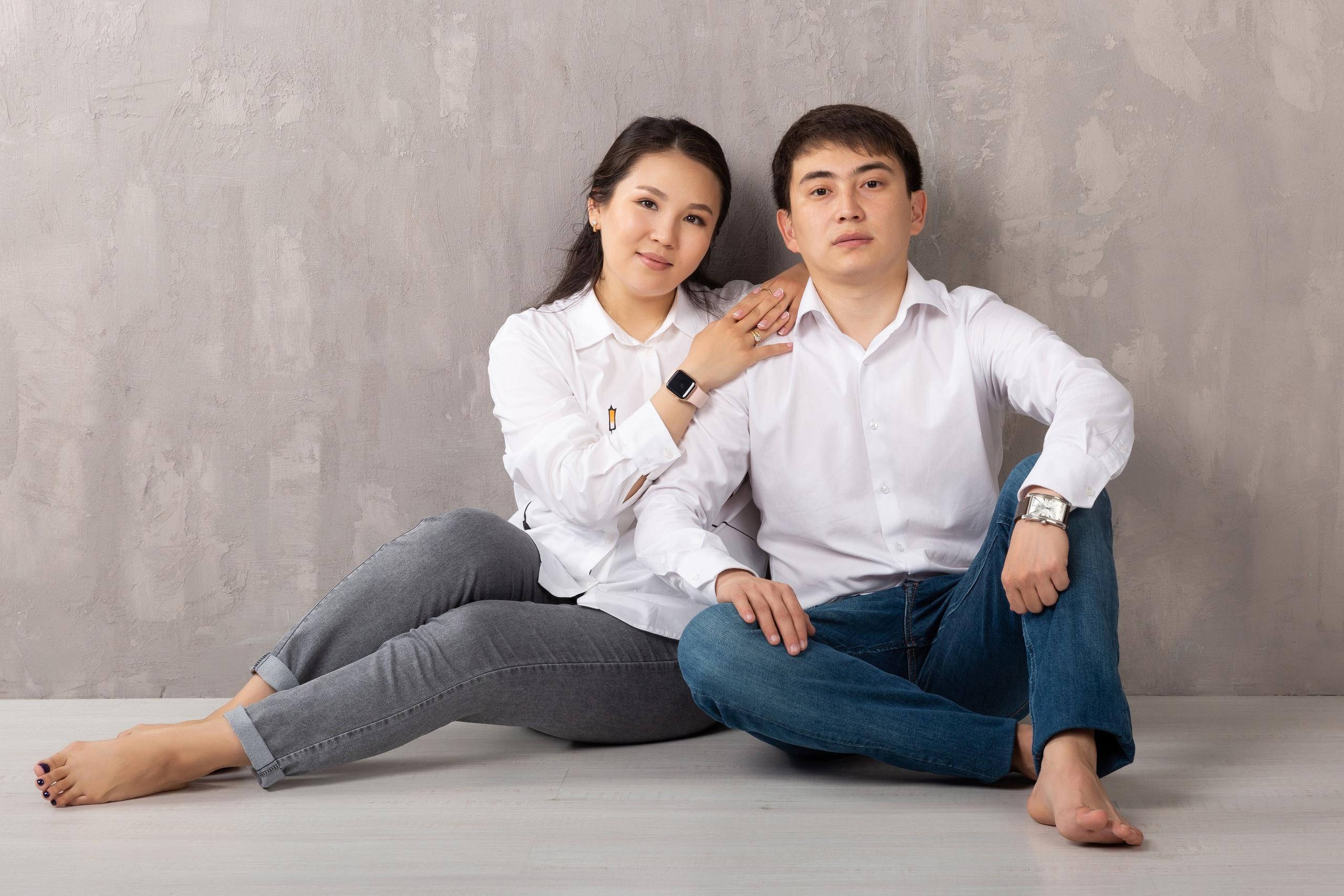 Аяулым и семья. Фотостудия Алматы. Семейная и детская фотостудия Family studio.Фотограф Алматы