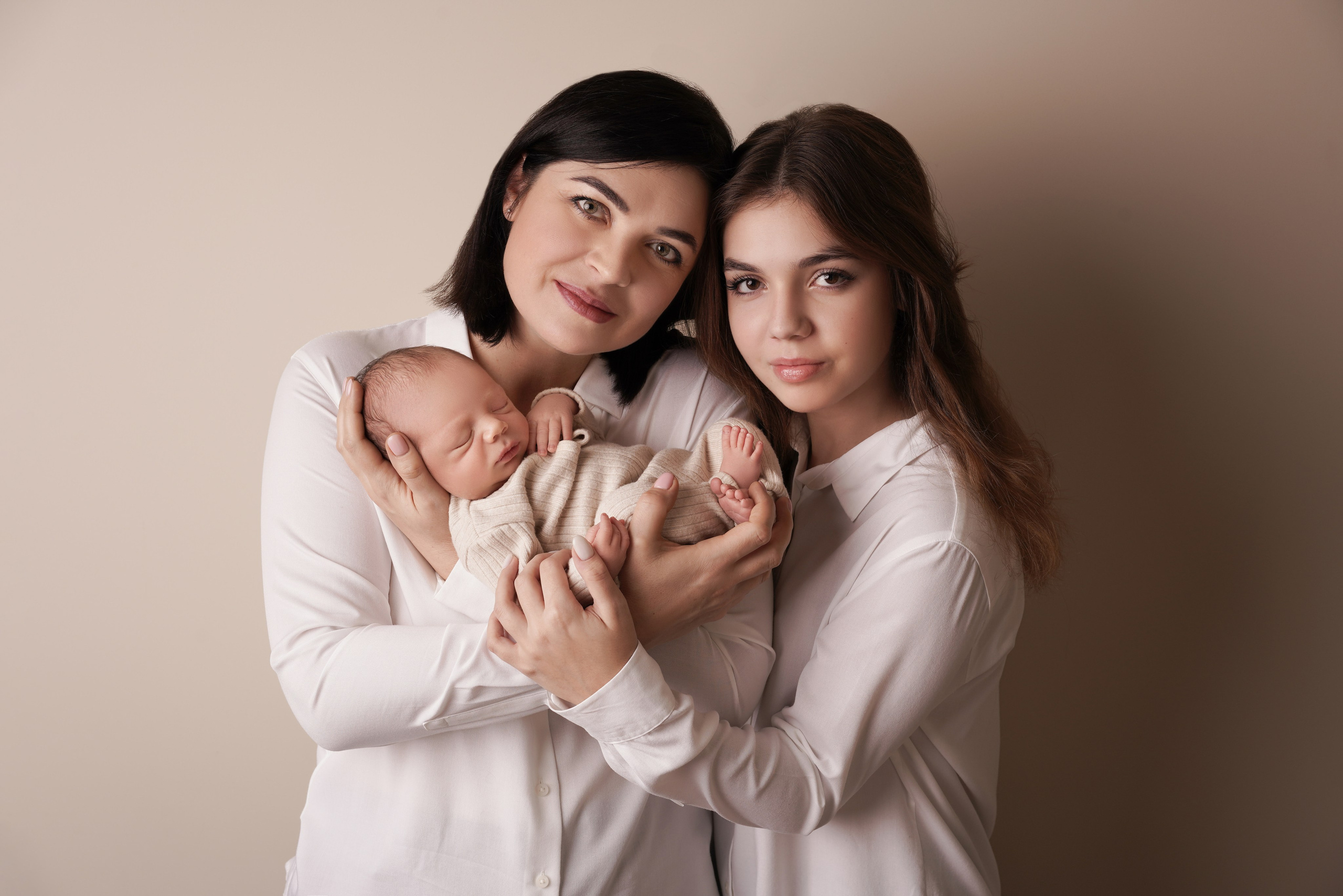 Семейные фотосессии с новорожденными | Трогательные кадры малышей и их близких в Москве и МО. Фотосессия новорожденных в Москве и Московской области | Профессиональный фотограф newborn — Татьяна Иванова