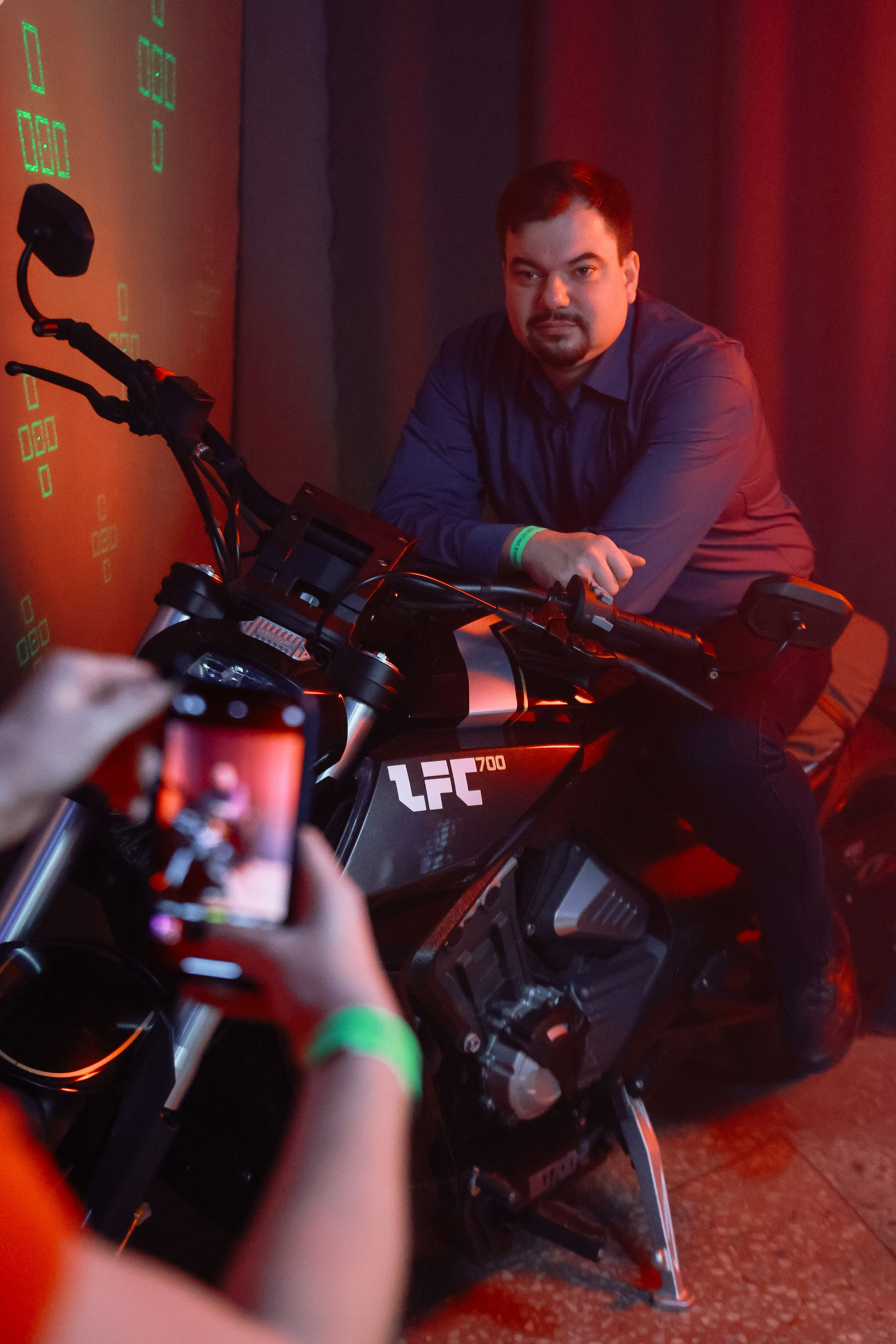 Мото вечеринка в Городском Аэропорту. Фотограф Юлия Мальцева