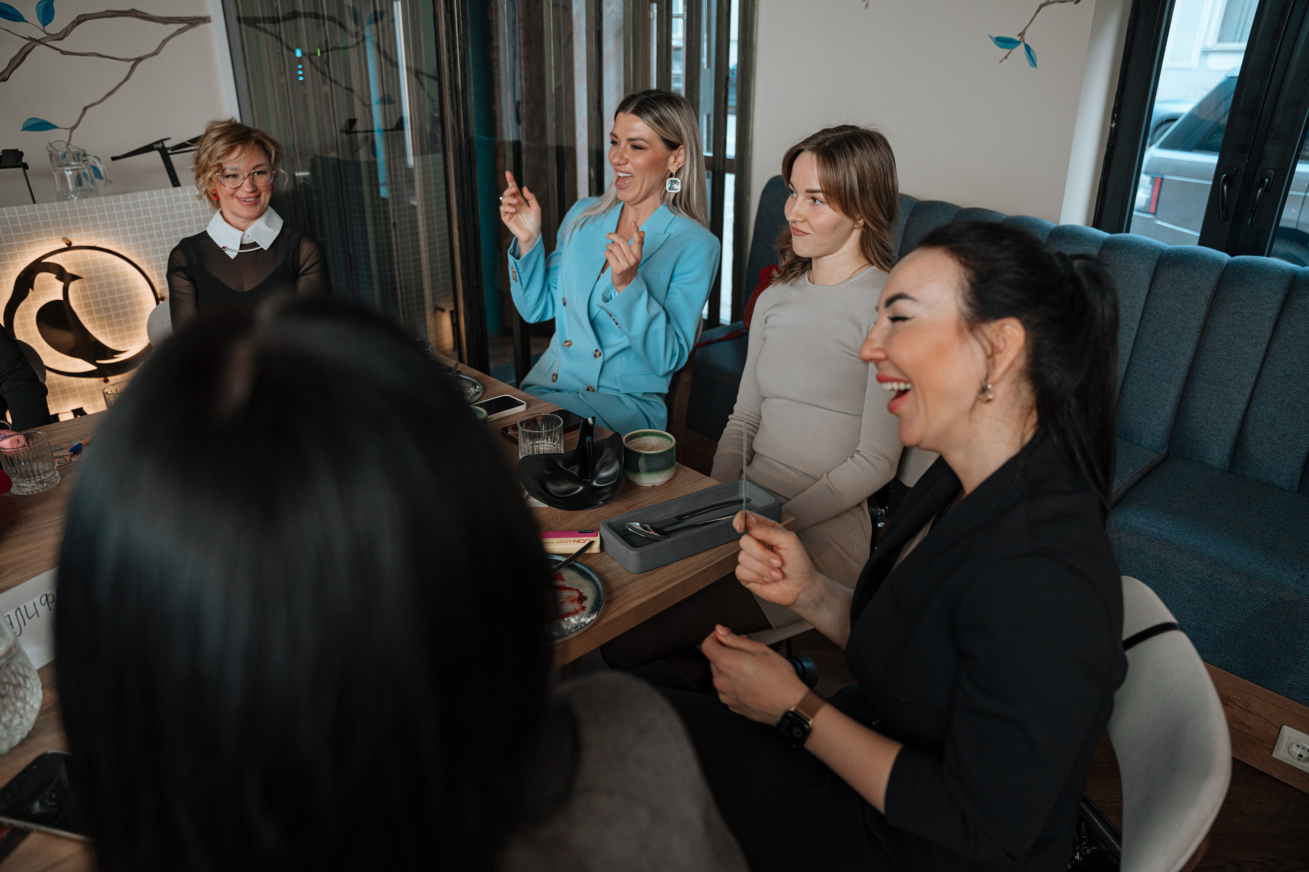 Мафия. Бар FINCH. ЖЕНСКИЙ КЛУБ LAXMI. Портретный фотограф в Санкт-Петербурге Дмитриева Наталия