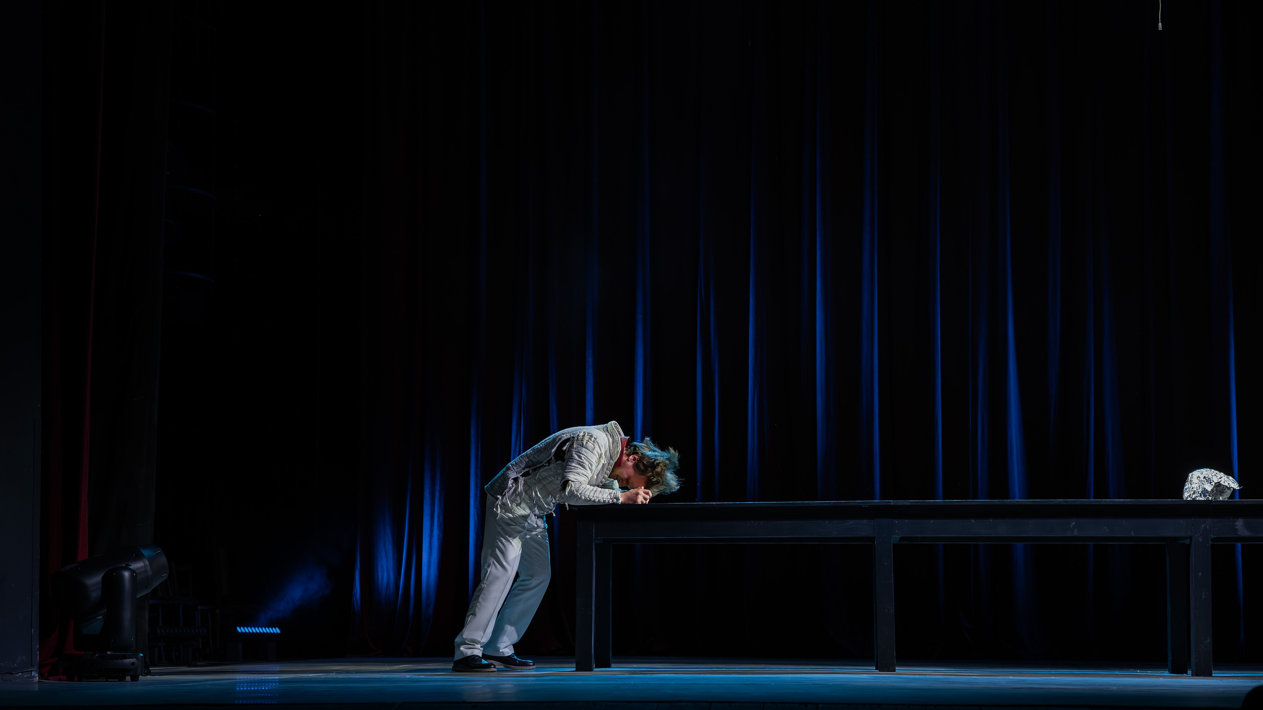 Театр Юного Зрителя «Маленькие трагедии». Фотограф Марк Файзулин