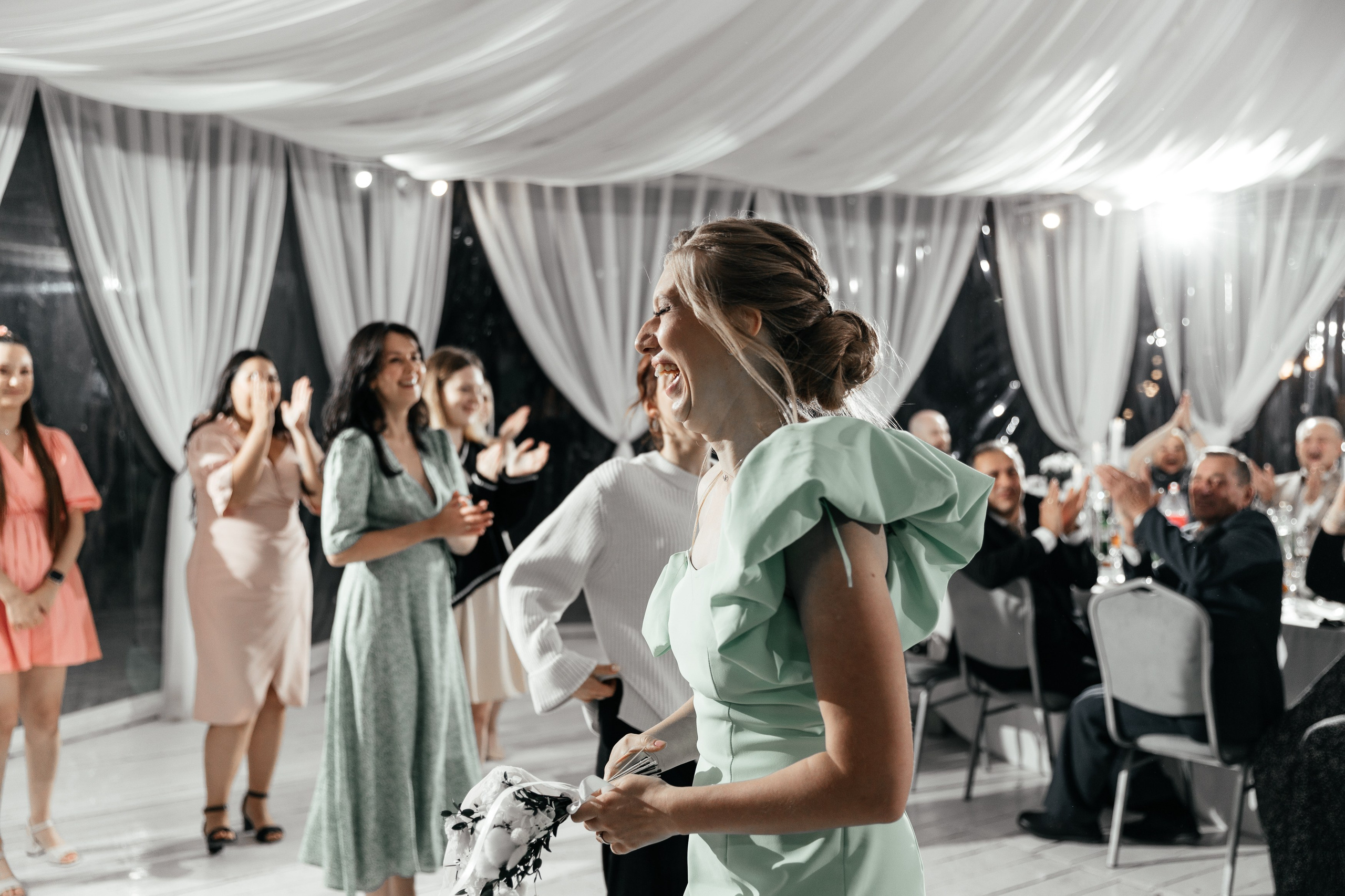 Свадебный фотограф Уфа — Руслан ГабдлисламовЖивые эмоции, красивые кадры, воспоминания на всю жизнь.Работаю по всей Республике Башкортоста. Свадебный фотограф Уфа Руслан Габдлисламов