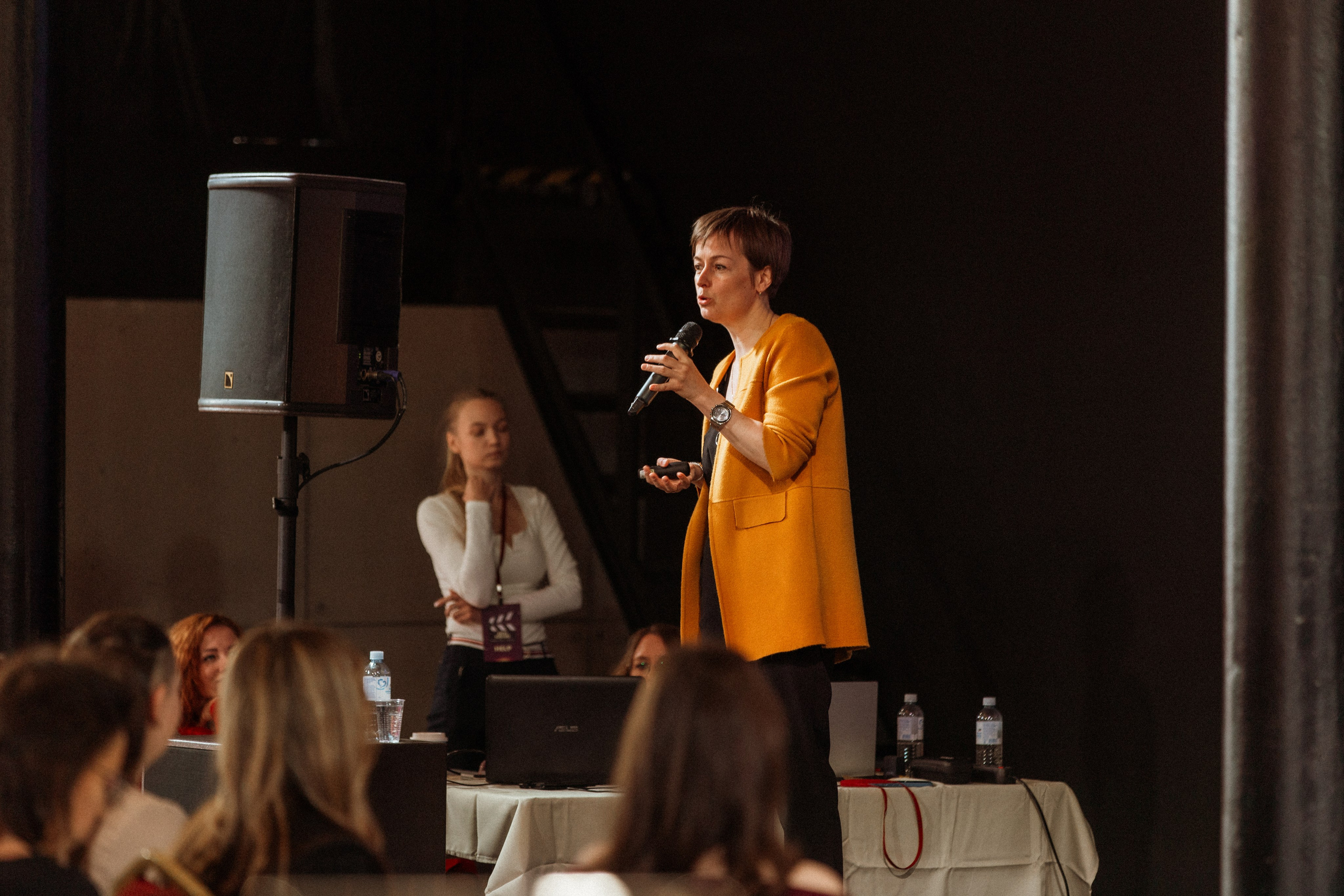 CBcon. Фотограф анималист в Москве Майорова Евгения