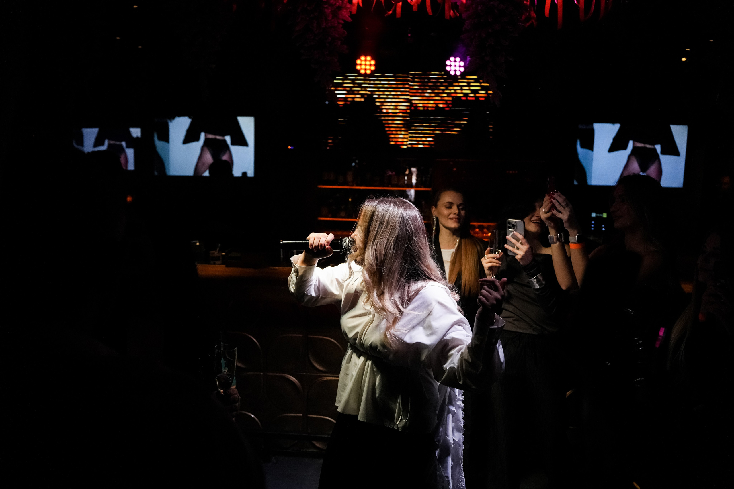 EVENT-туса в караоке. Свадебный фотограф и видеограф в Ростове-на-Дону. Максим и Наталья Лебедевы