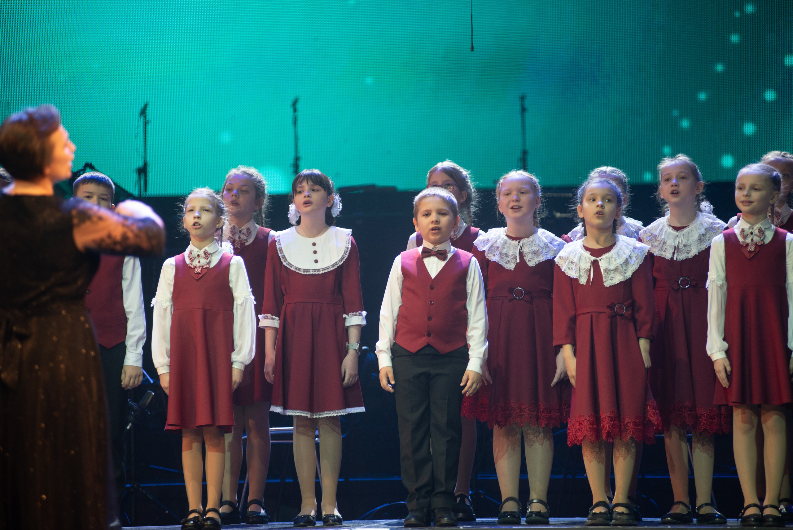 Отчетный концерт ДШИ «Гармония» «Зимняя гармония». Фотограф новорожденных, семейный детский в Тюмени Татьяна Морозова