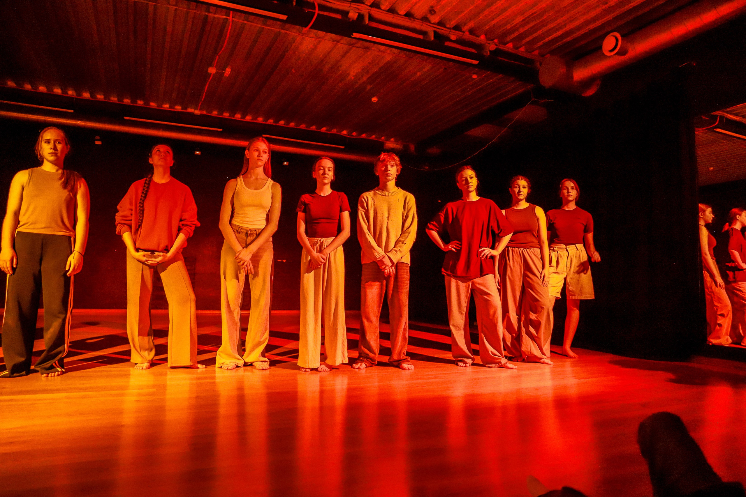 Современный показ Подземка. Небесные ласточки. Фотограф Юлия Мальцева